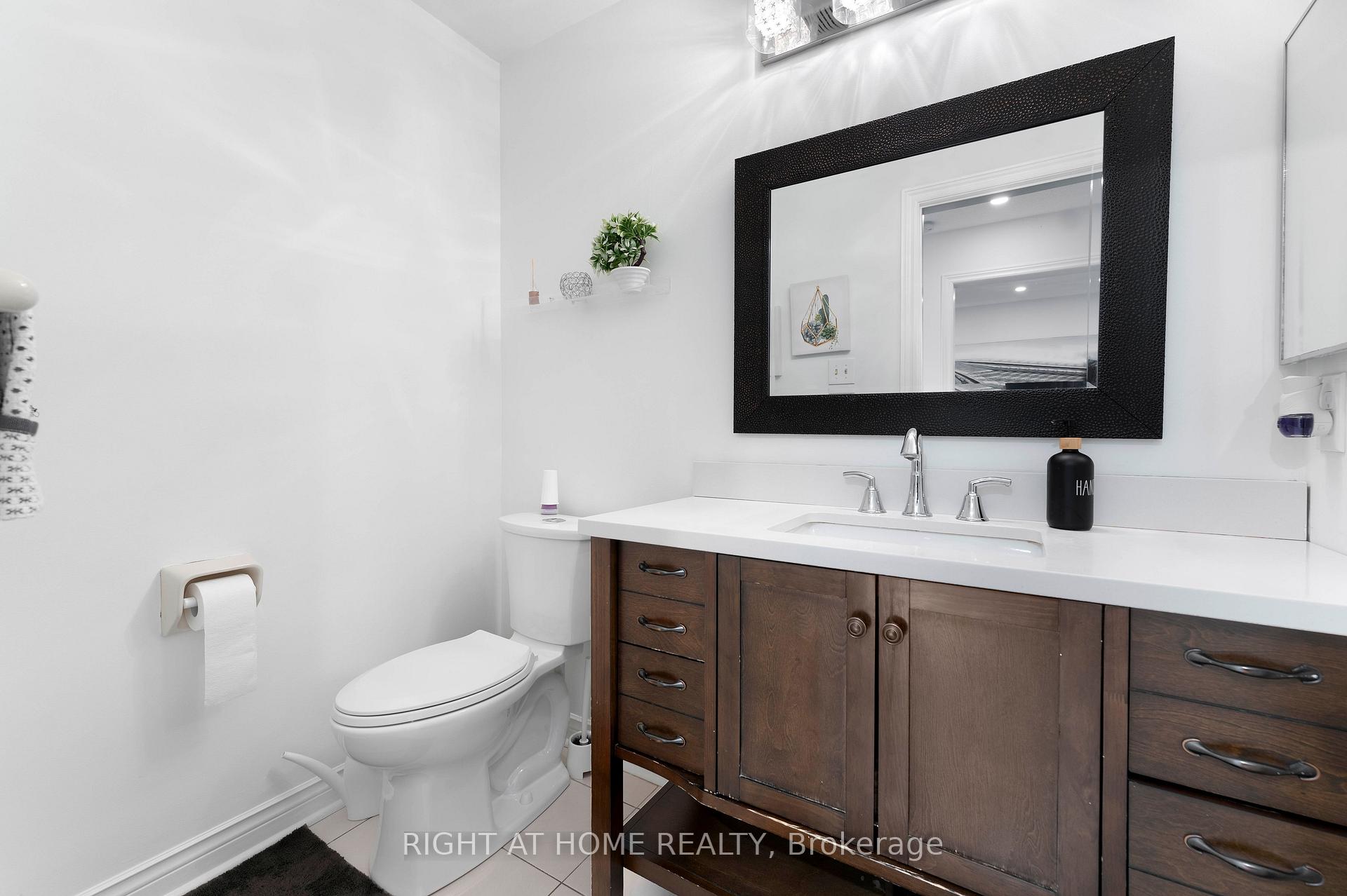 Photo 22 of 2528 Parkdale Street, Pickering, Liverpool — HOMEH