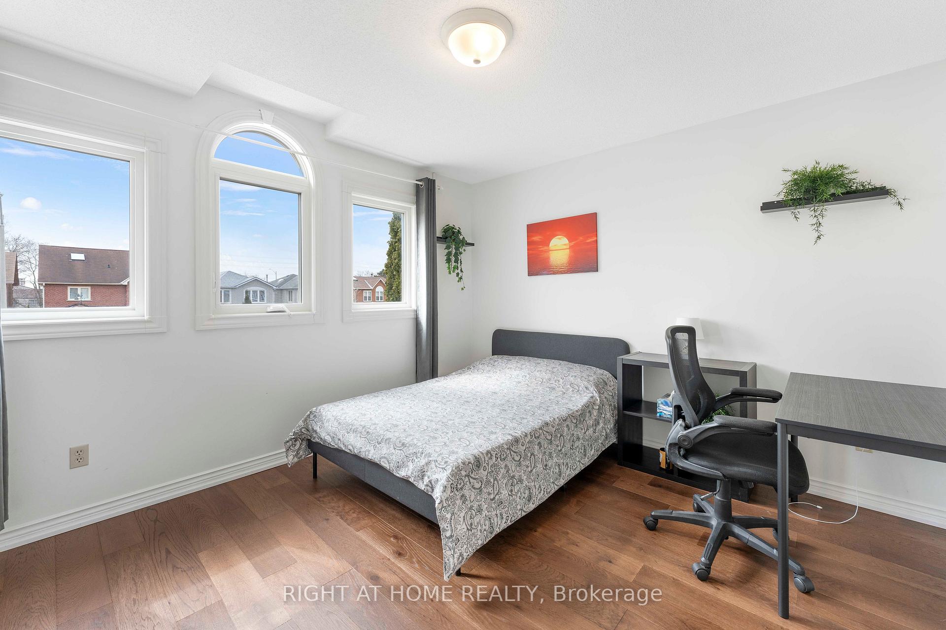 Photo 32 of 2528 Parkdale Street, Pickering, Liverpool — HOMEH