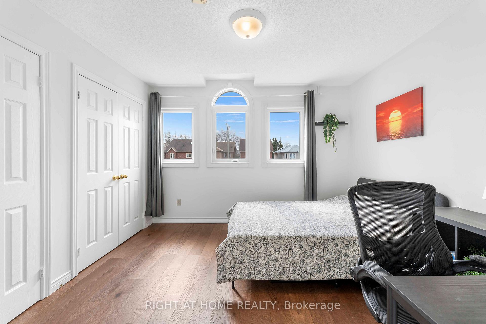 Photo 33 of 2528 Parkdale Street, Pickering, Liverpool — HOMEH