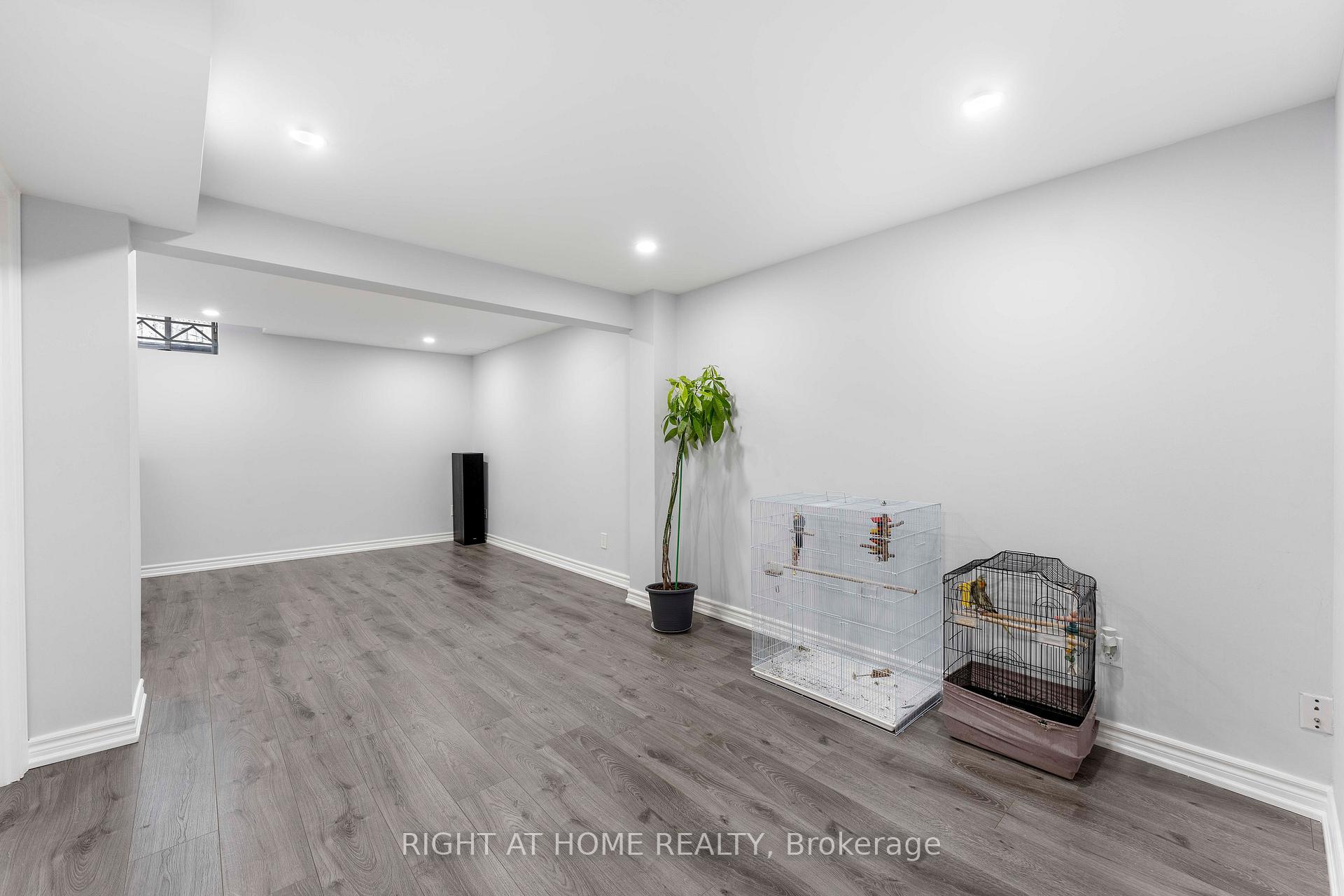Photo 37 of 2528 Parkdale Street, Pickering, Liverpool — HOMEH