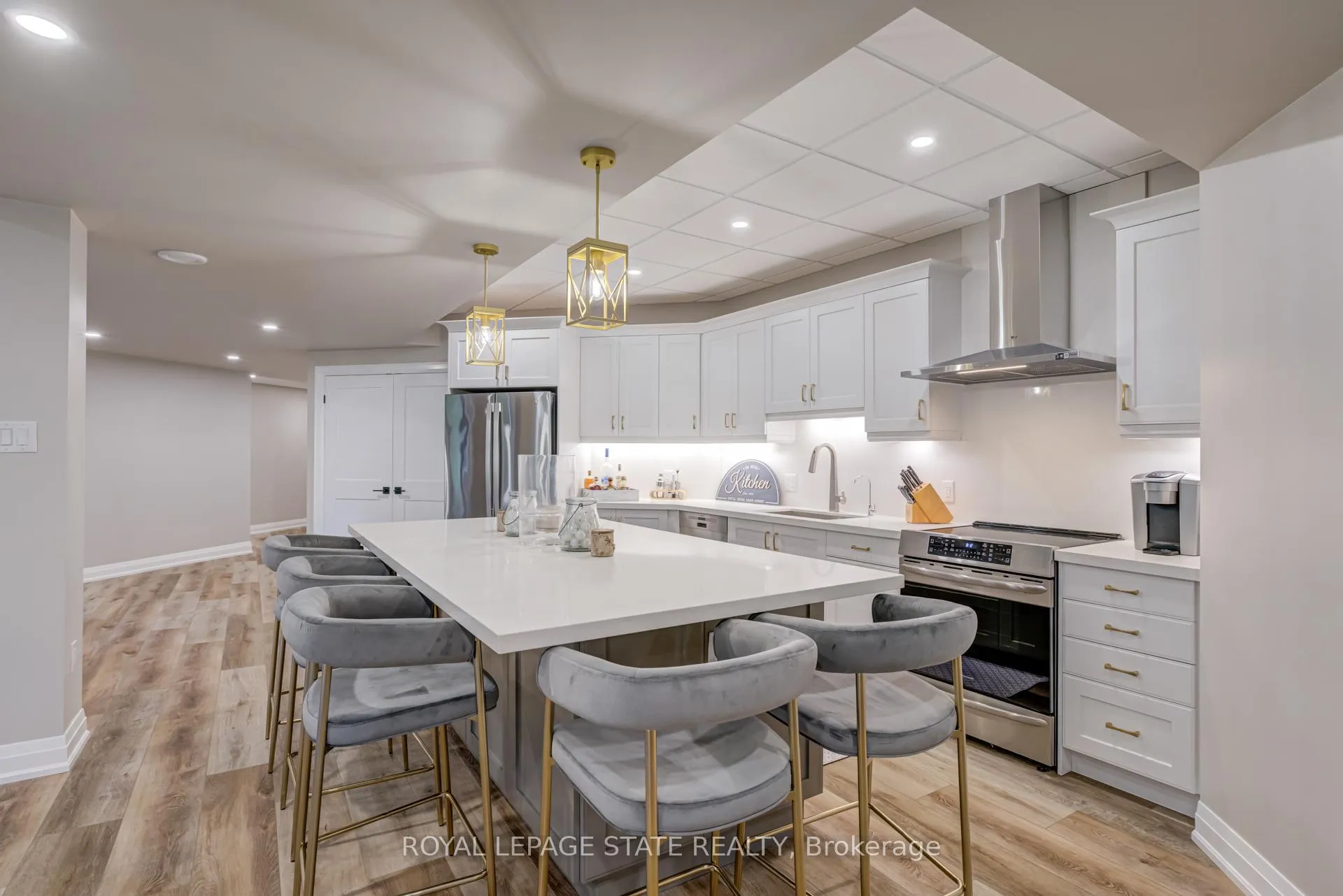 Photo 33 of 814 Binkley Road, Hamilton, Ancaster — HOMEH