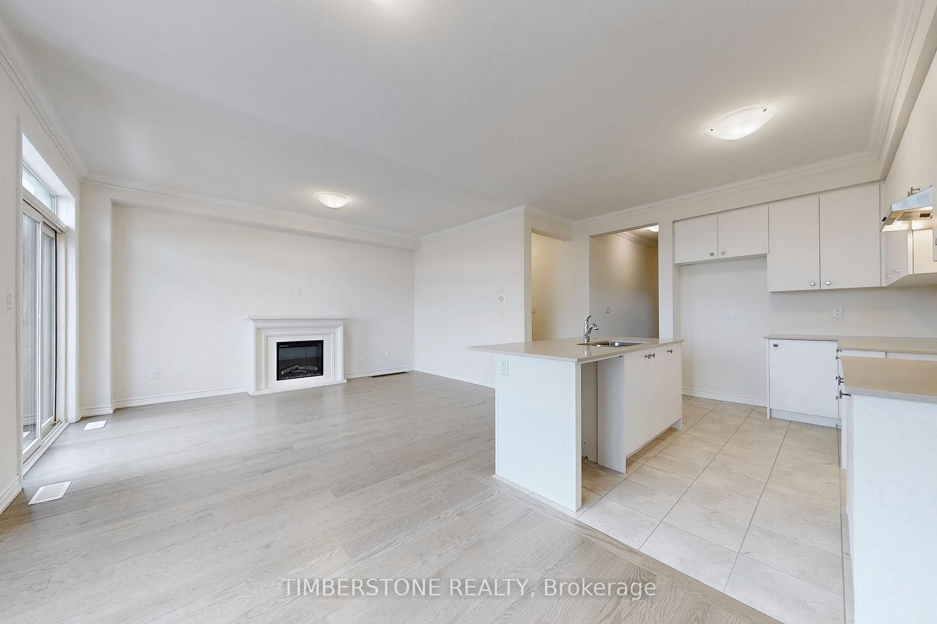 Photo 6 of 1041 Zircon Manor, Pickering, Rural Pickering — HOMEH