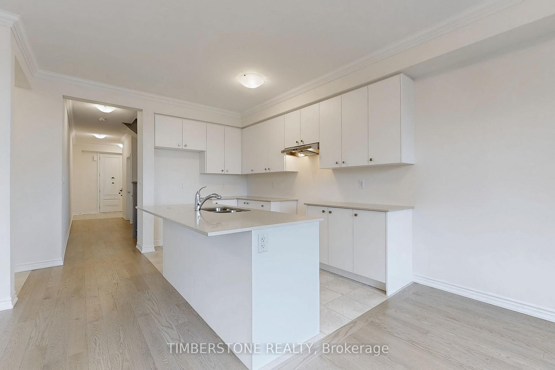 Photo 7 of 1041 Zircon Manor, Pickering, Rural Pickering — HOMEH