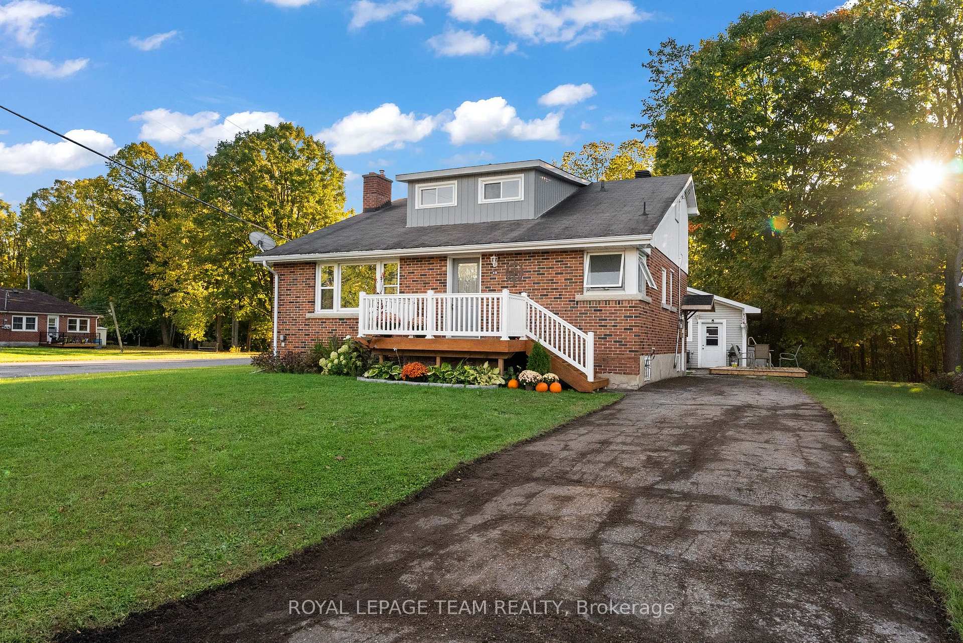 Photo 1 of 48 Francis Street, Renfrew — HOMEH
