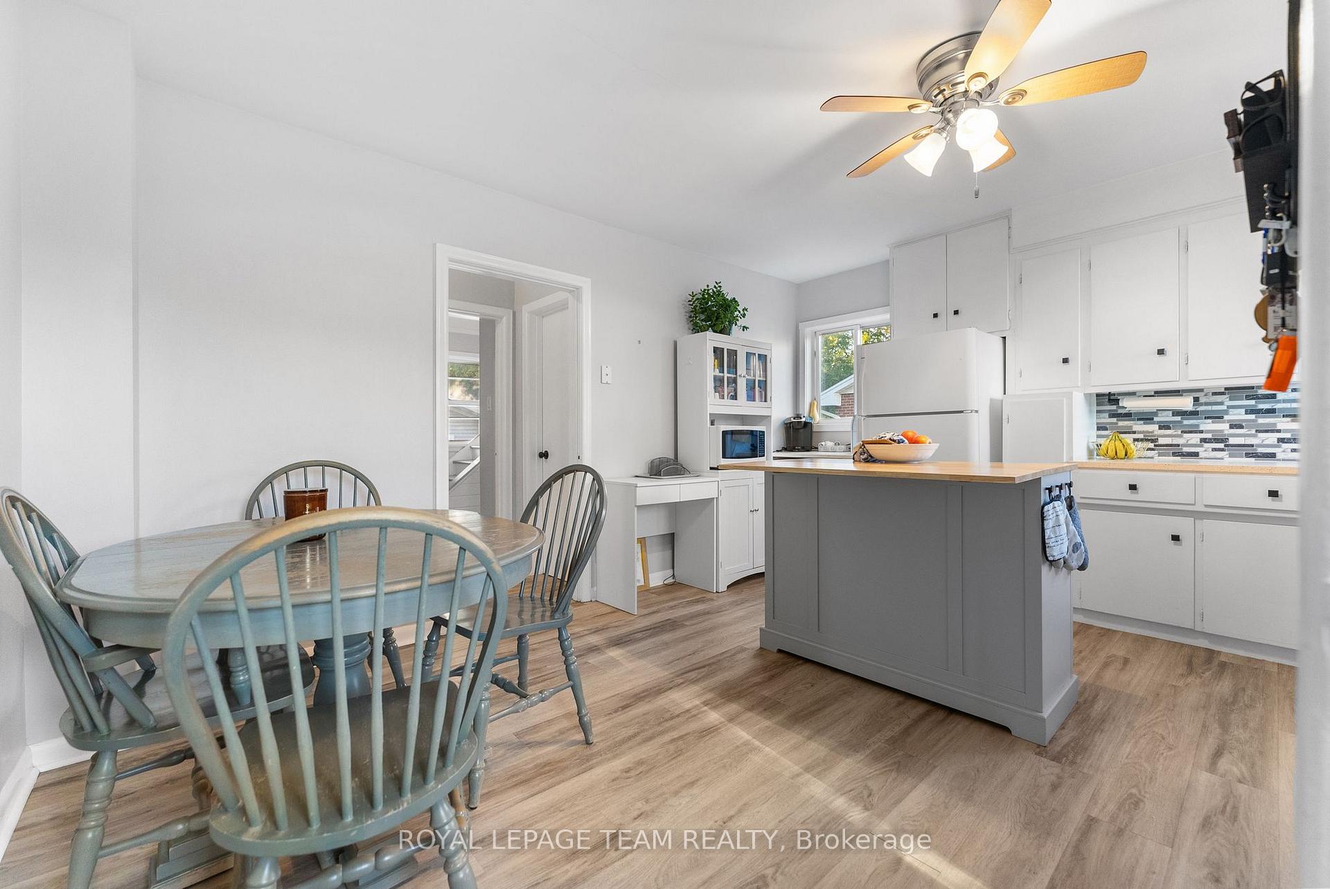 Photo 9 of 48 Francis Street, Renfrew — HOMEH