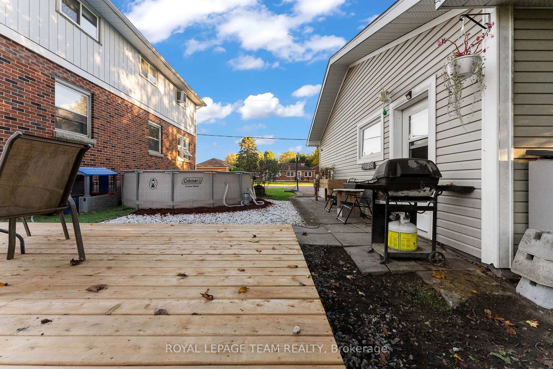 Photo 27 of 48 Francis Street, Renfrew — HOMEH
