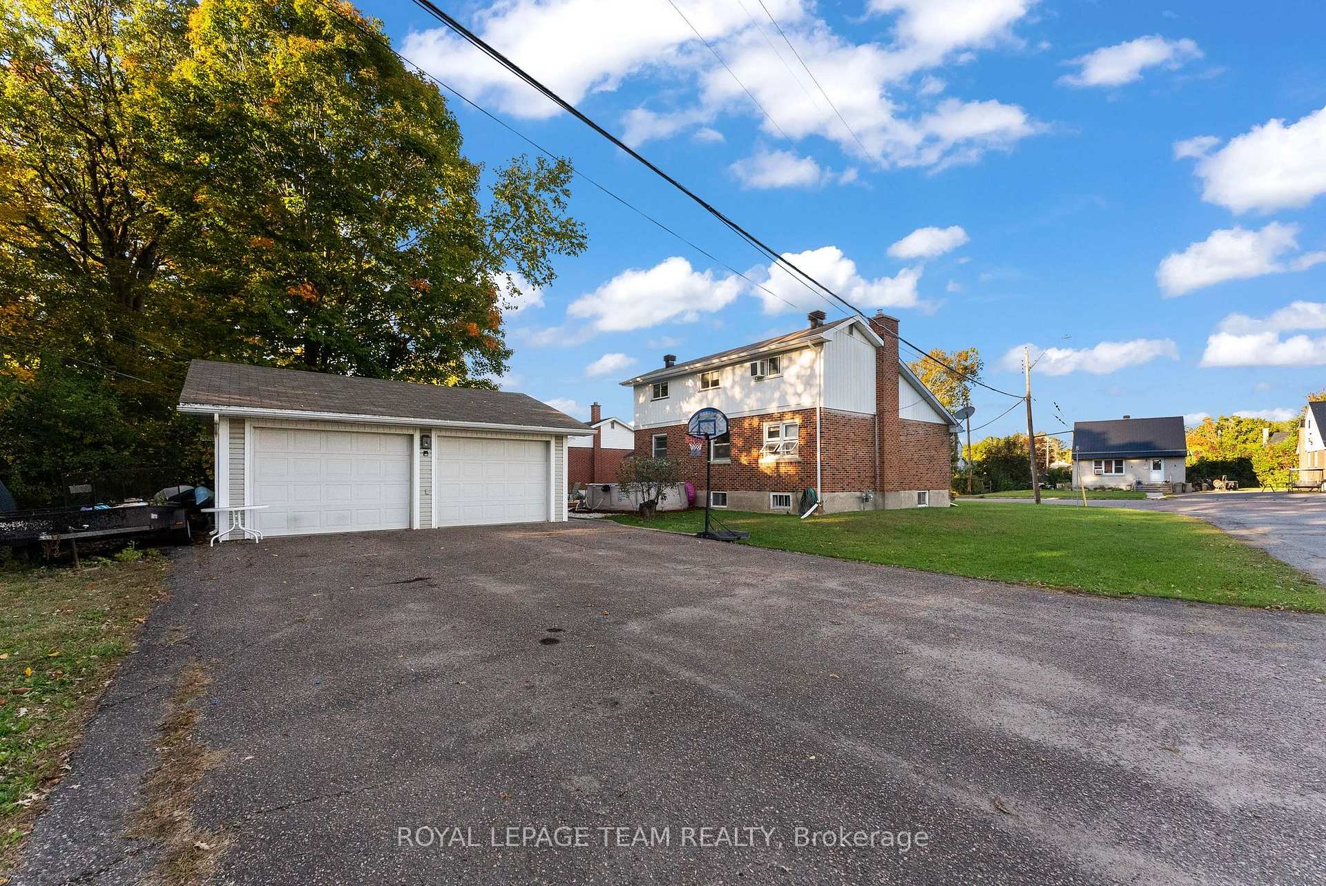 Photo 29 of 48 Francis Street, Renfrew — HOMEH