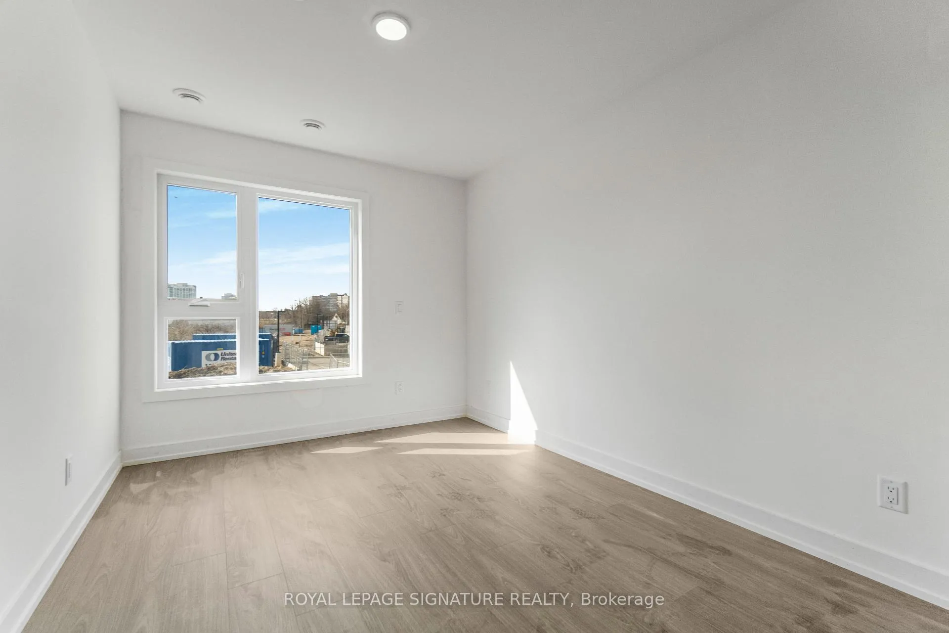 Photo 16 of Unit 201D, 16 Melbourne Avenue, St. Catharines, E. Chester — HOMEH
