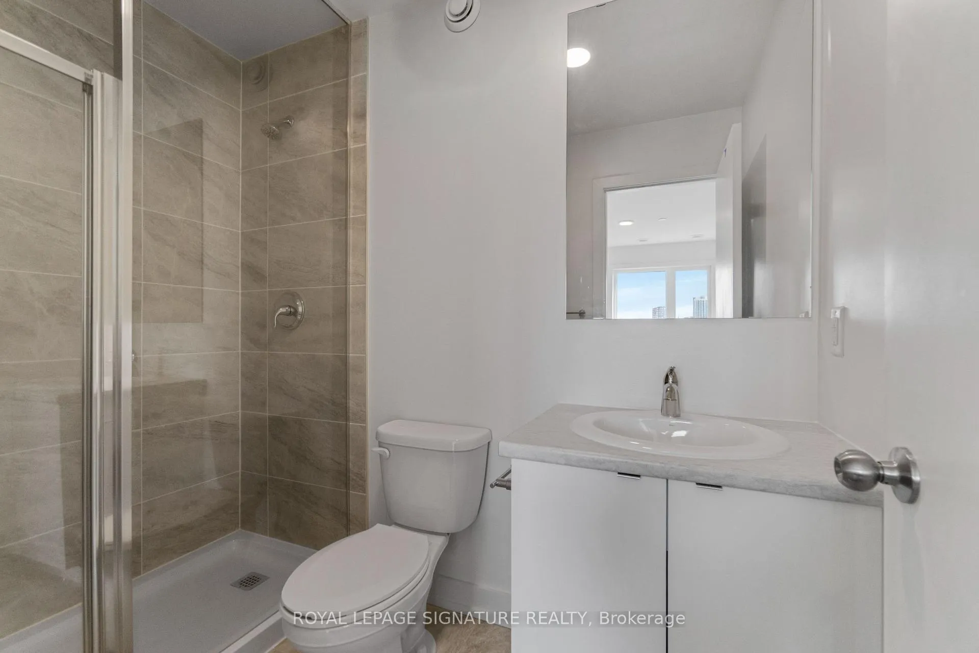 Photo 18 of Unit 201D, 16 Melbourne Avenue, St. Catharines, E. Chester — HOMEH