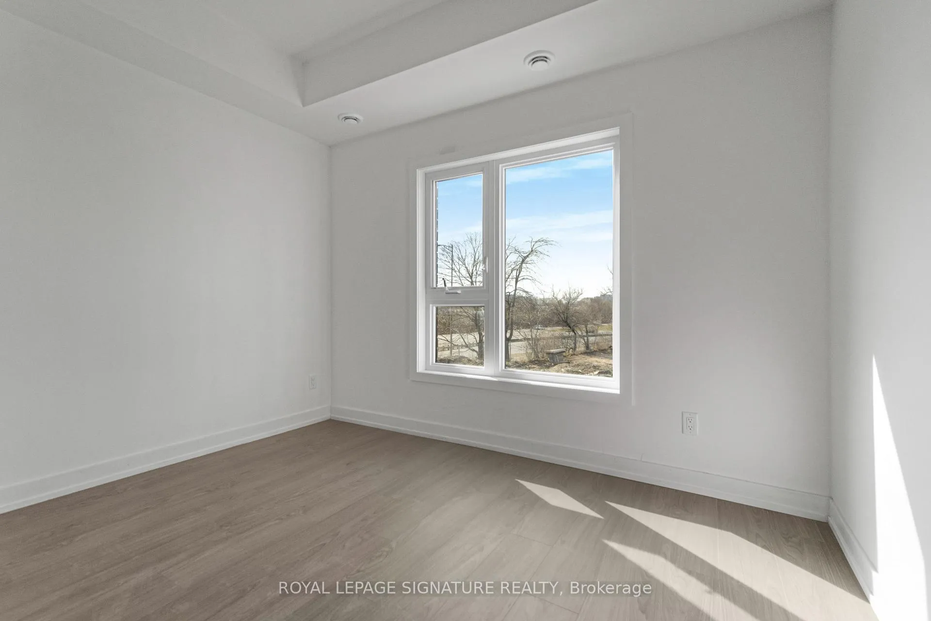 Photo 19 of Unit 201D, 16 Melbourne Avenue, St. Catharines, E. Chester — HOMEH