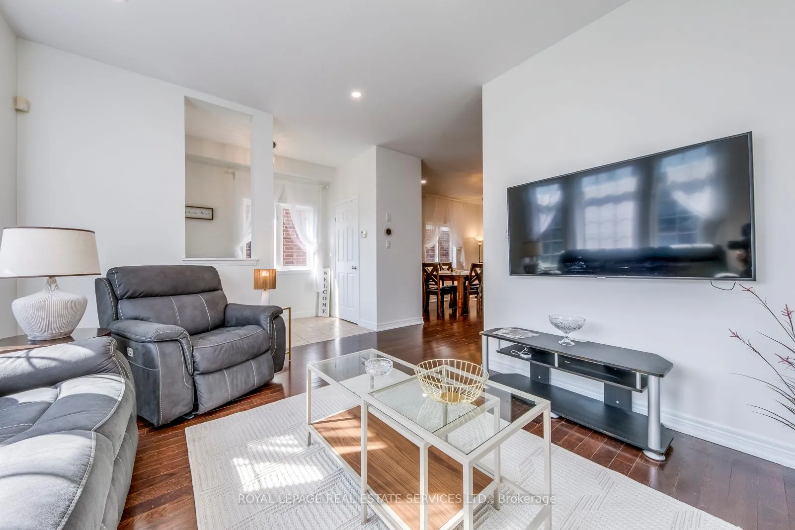 Photo 8 of 206 Brigadoon Drive, Hamilton, Gourley — HOMEH