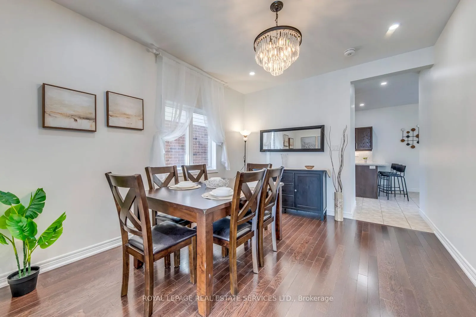 Photo 10 of 206 Brigadoon Drive, Hamilton, Gourley — HOMEH