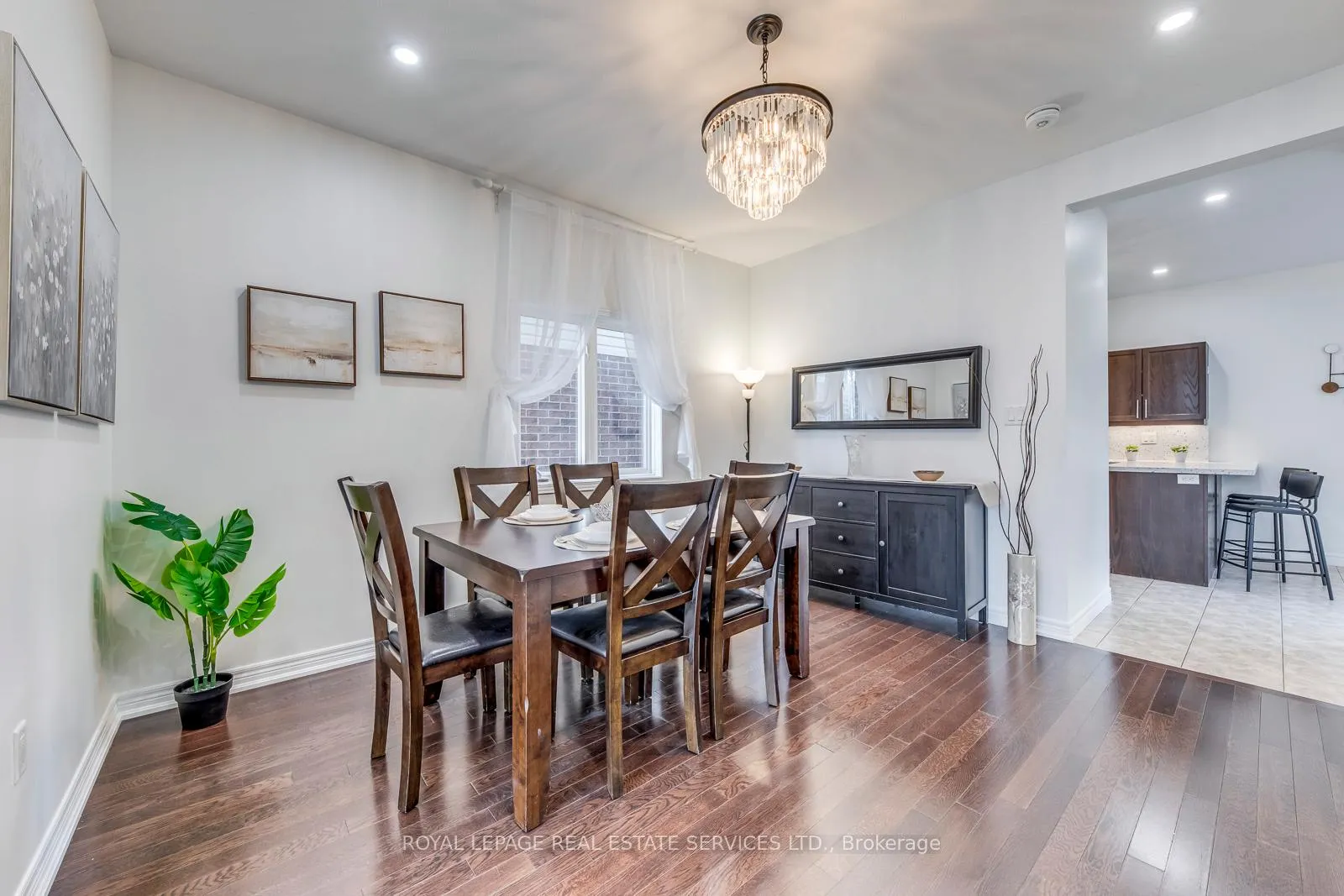 Photo 11 of 206 Brigadoon Drive, Hamilton, Gourley — HOMEH