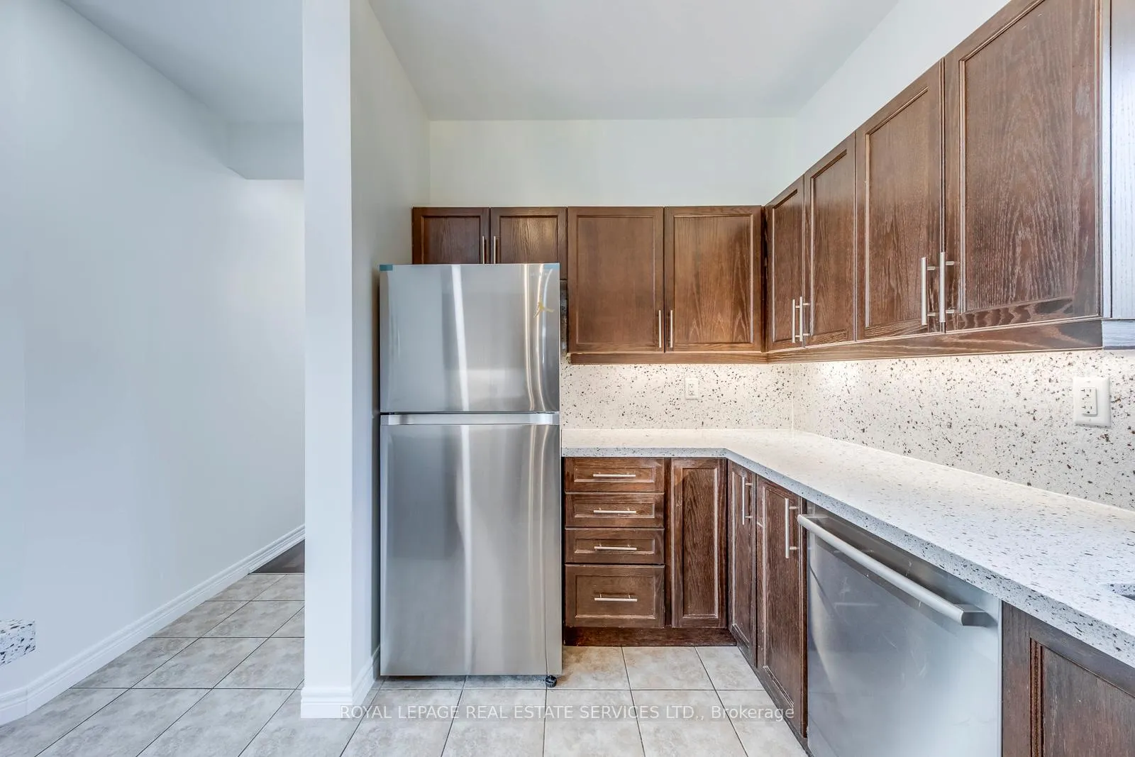 Photo 19 of 206 Brigadoon Drive, Hamilton, Gourley — HOMEH