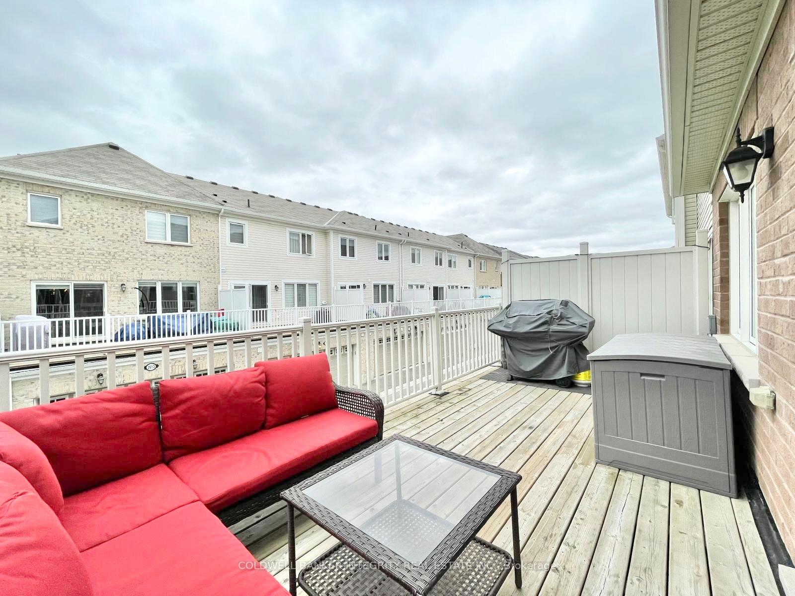 Photo 3 of 2754 Sapphire Drive, Pickering, Rural Pickering — HOMEH