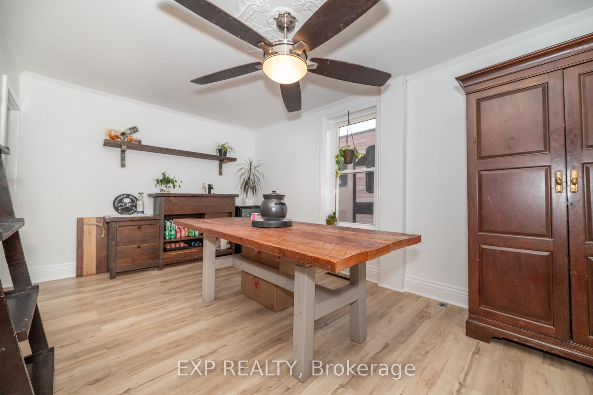 Photo 6 of 308 Queens Crescent, Renfrew — HOMEH
