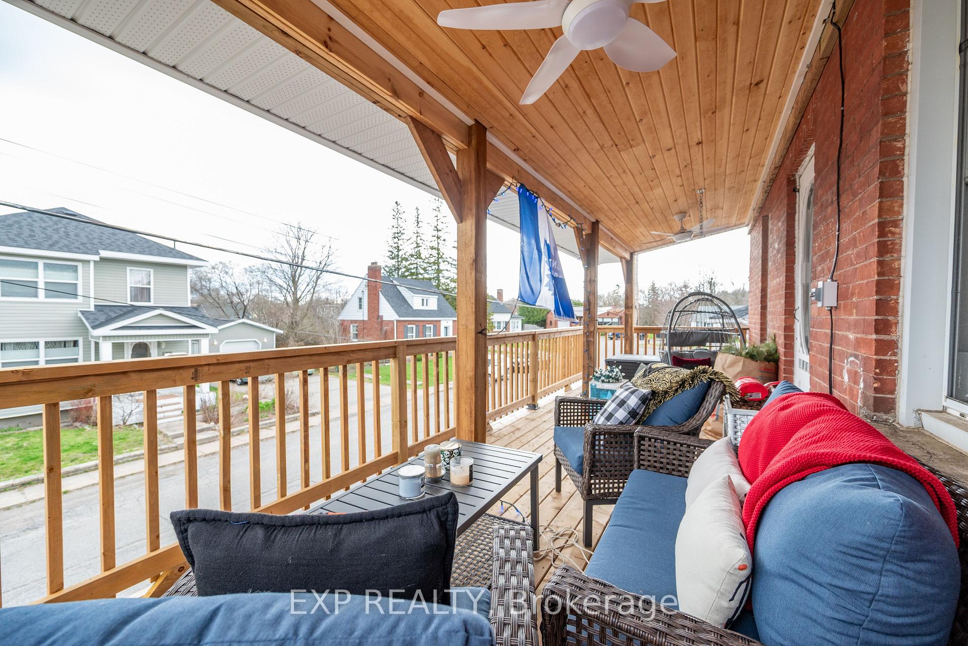 Photo 32 of 308 Queens Crescent, Renfrew — HOMEH