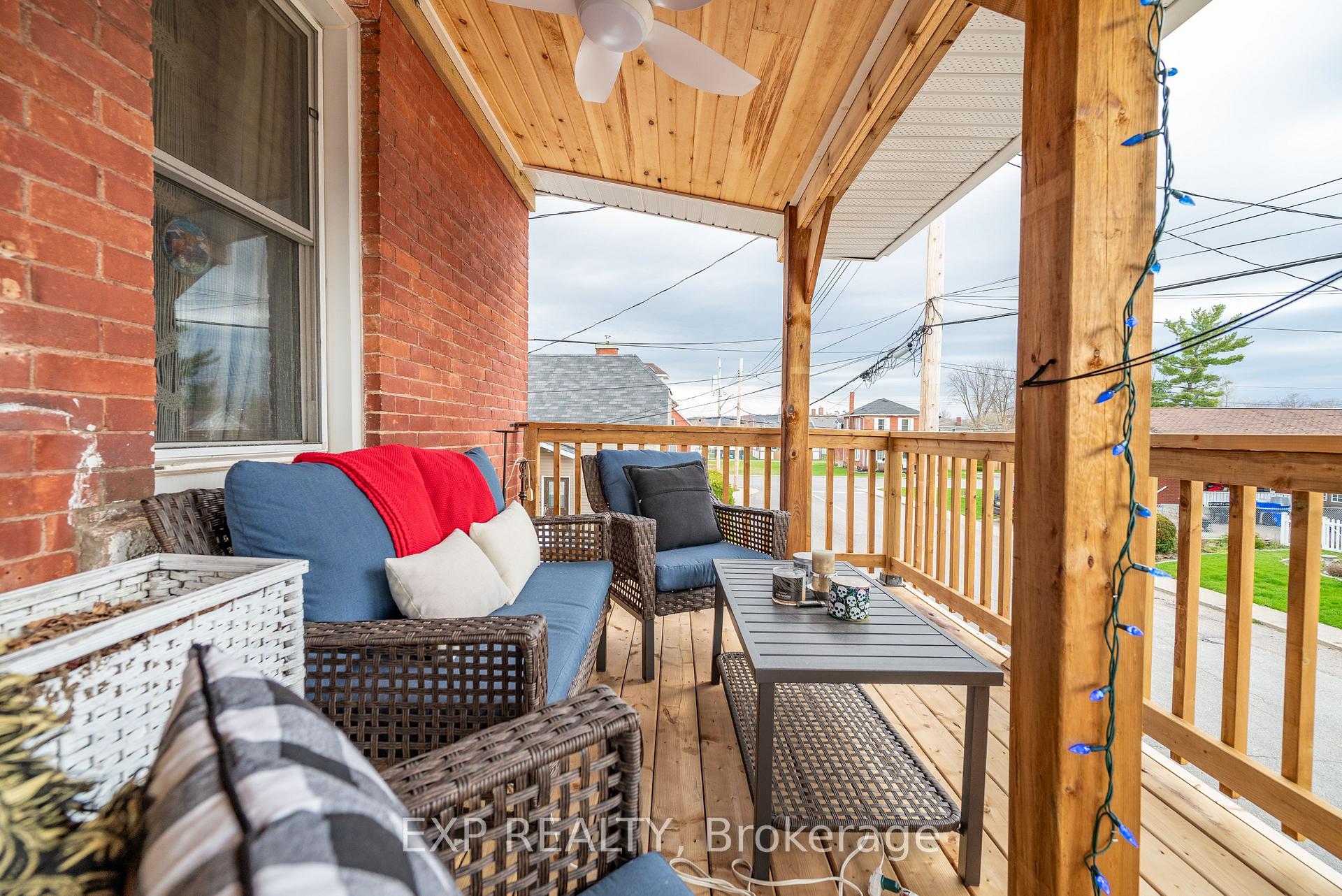 Photo 33 of 308 Queens Crescent, Renfrew — HOMEH