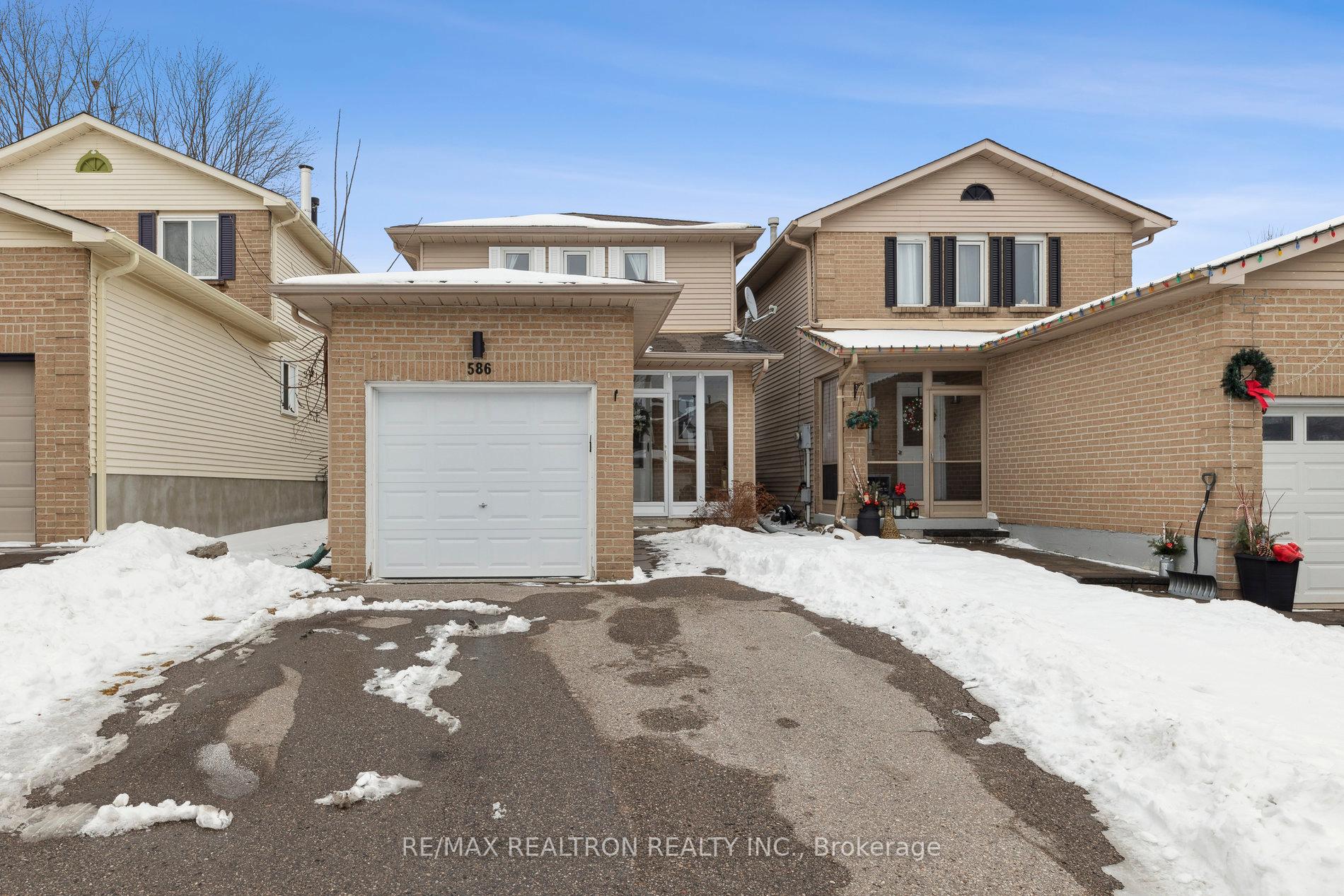 Photo 1 of 586 Cobblehill Drive, Oshawa, Pinecrest — HOMEH