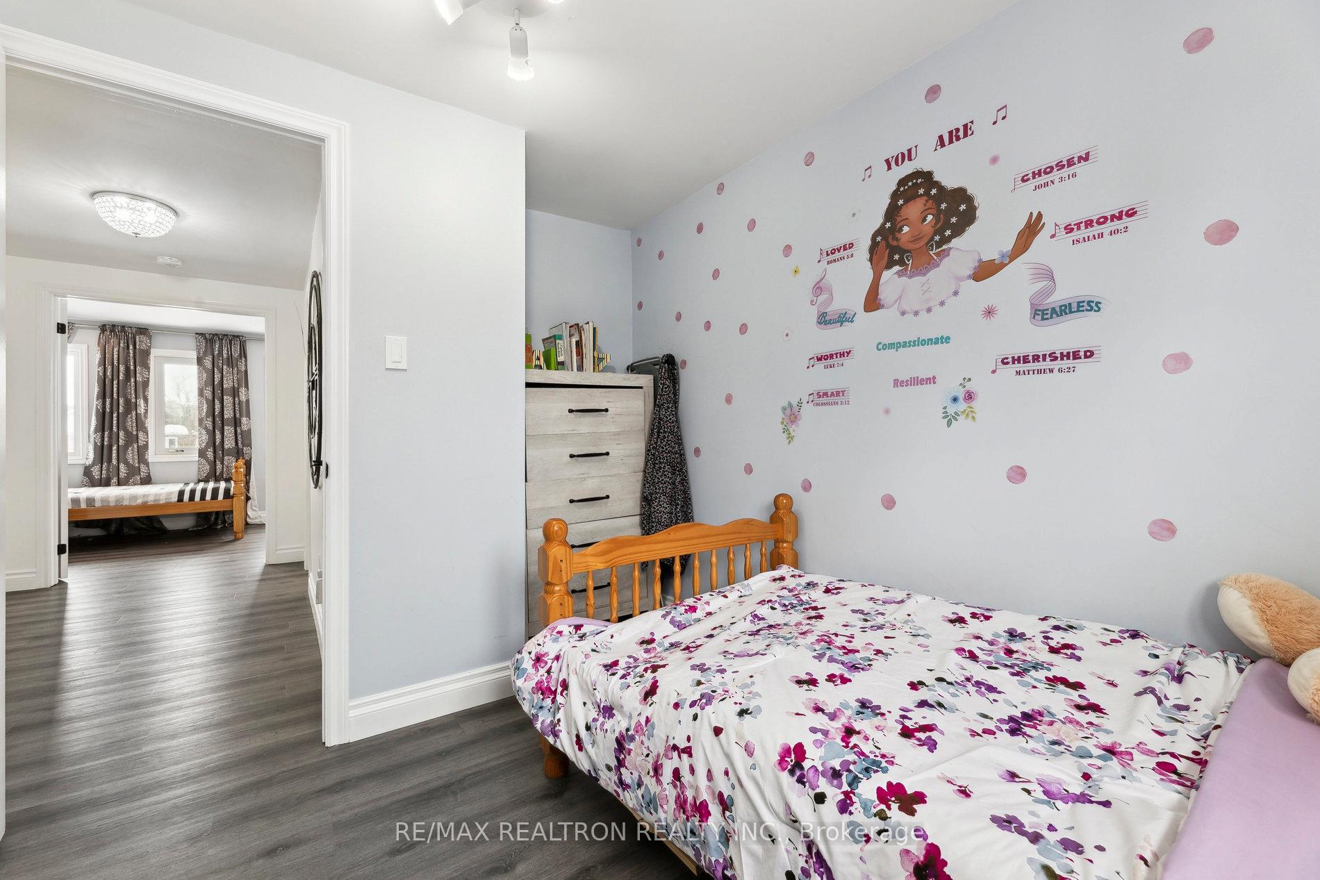 Photo 21 of 586 Cobblehill Drive, Oshawa, Pinecrest — HOMEH