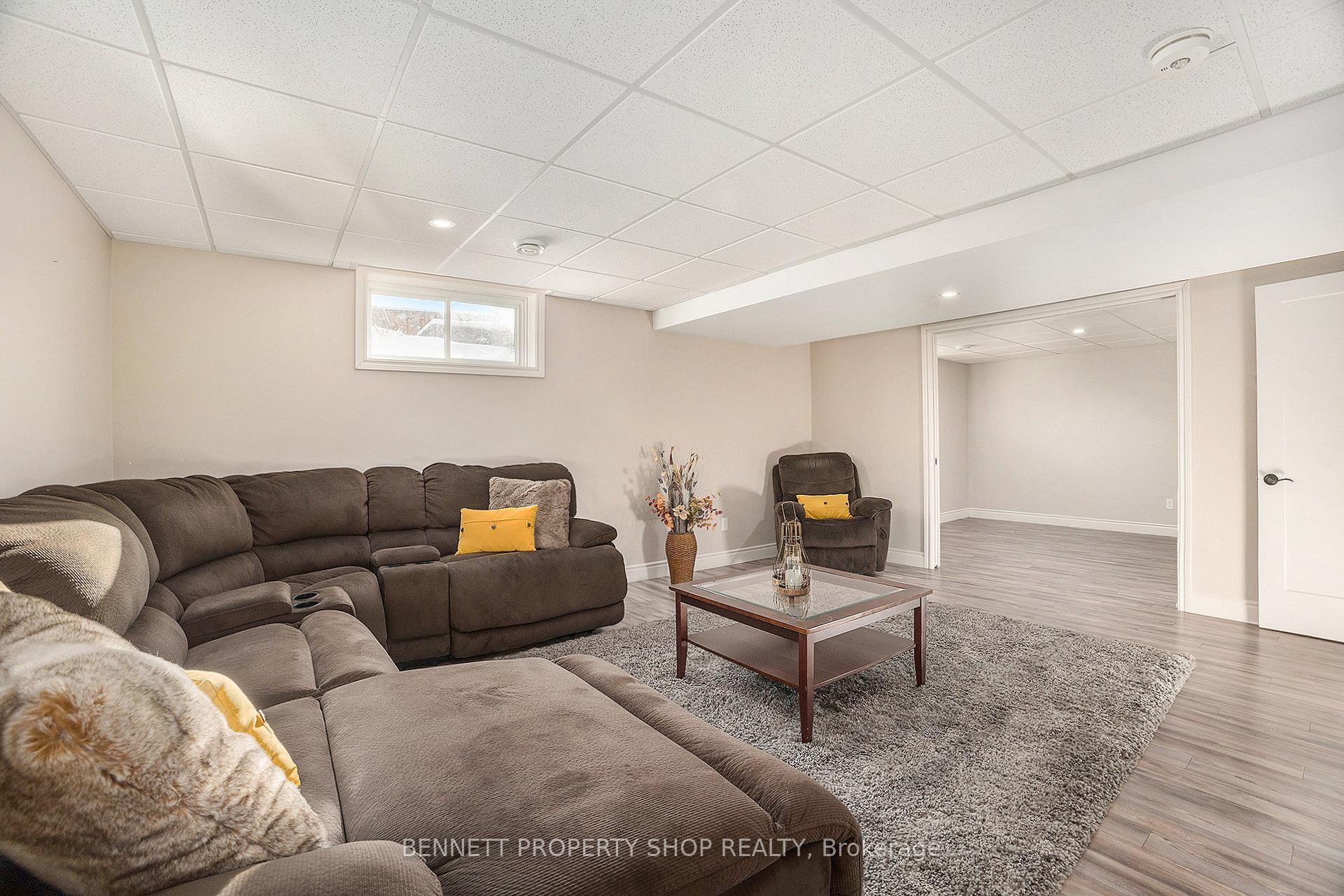 Photo 17 of 72 Otteridge Drive, Renfrew — HOMEH