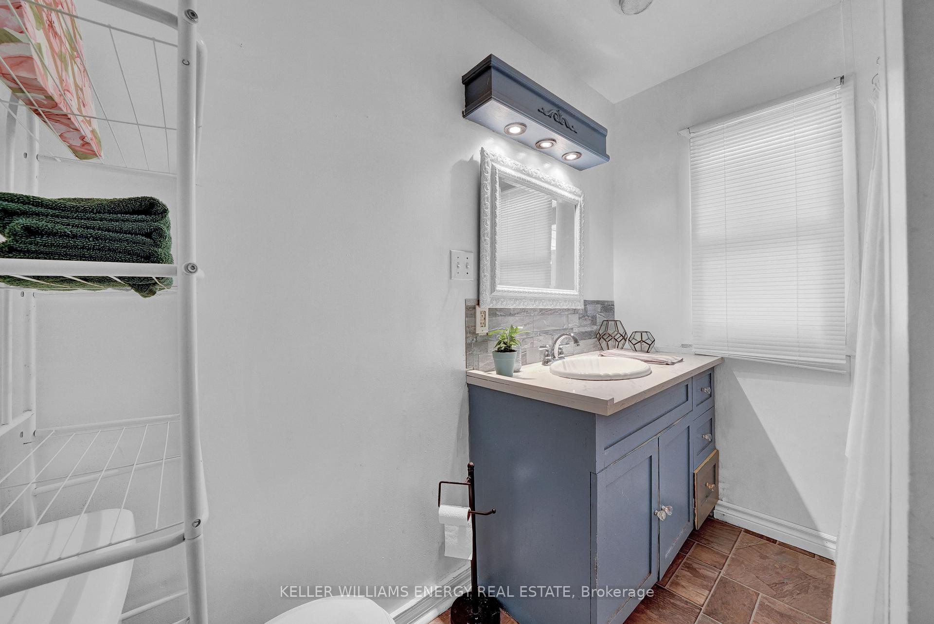 Photo 22 of 102 Crown Street, Quinte West, Trenton Ward — HOMEH