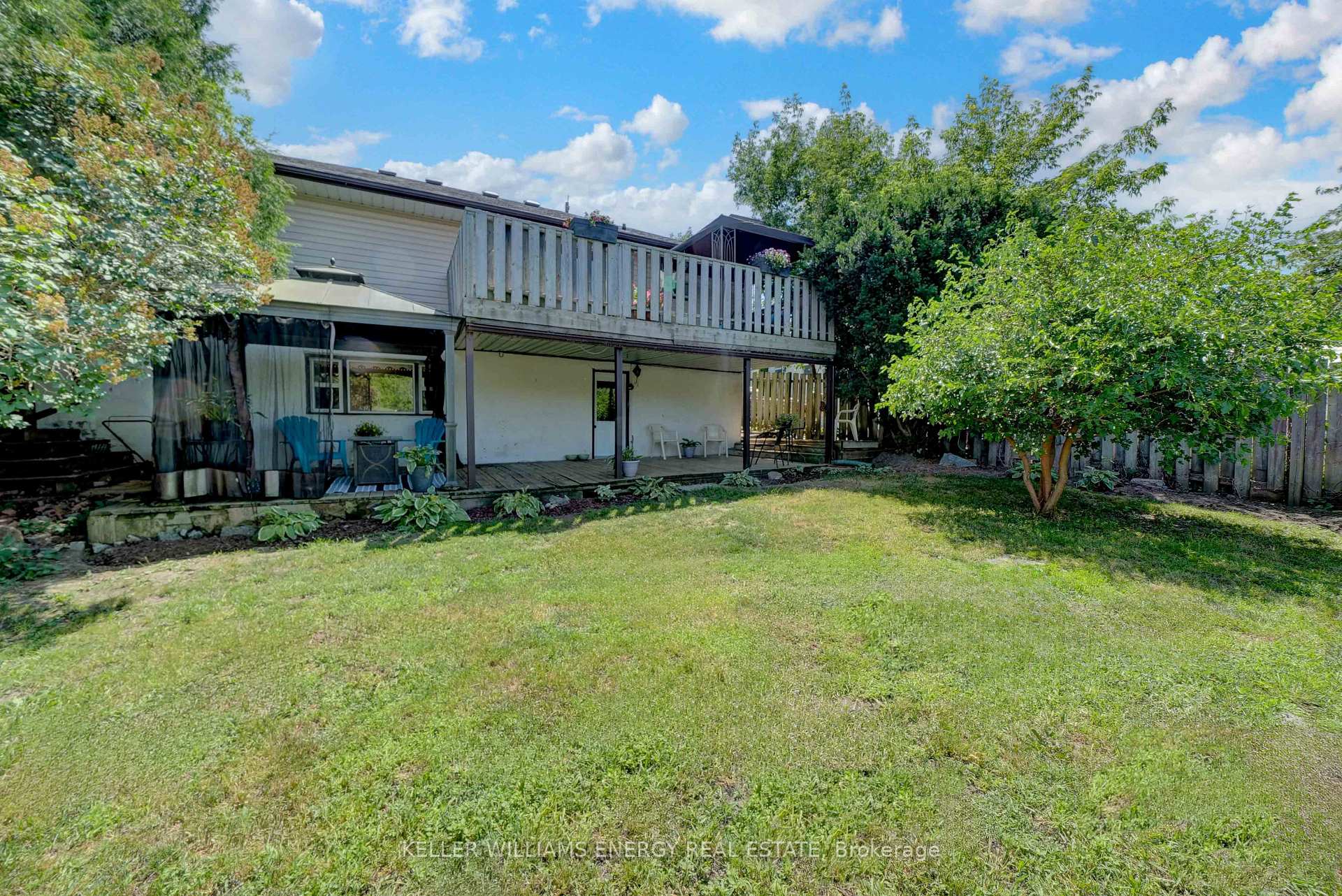 Photo 37 of 102 Crown Street, Quinte West, Trenton Ward — HOMEH