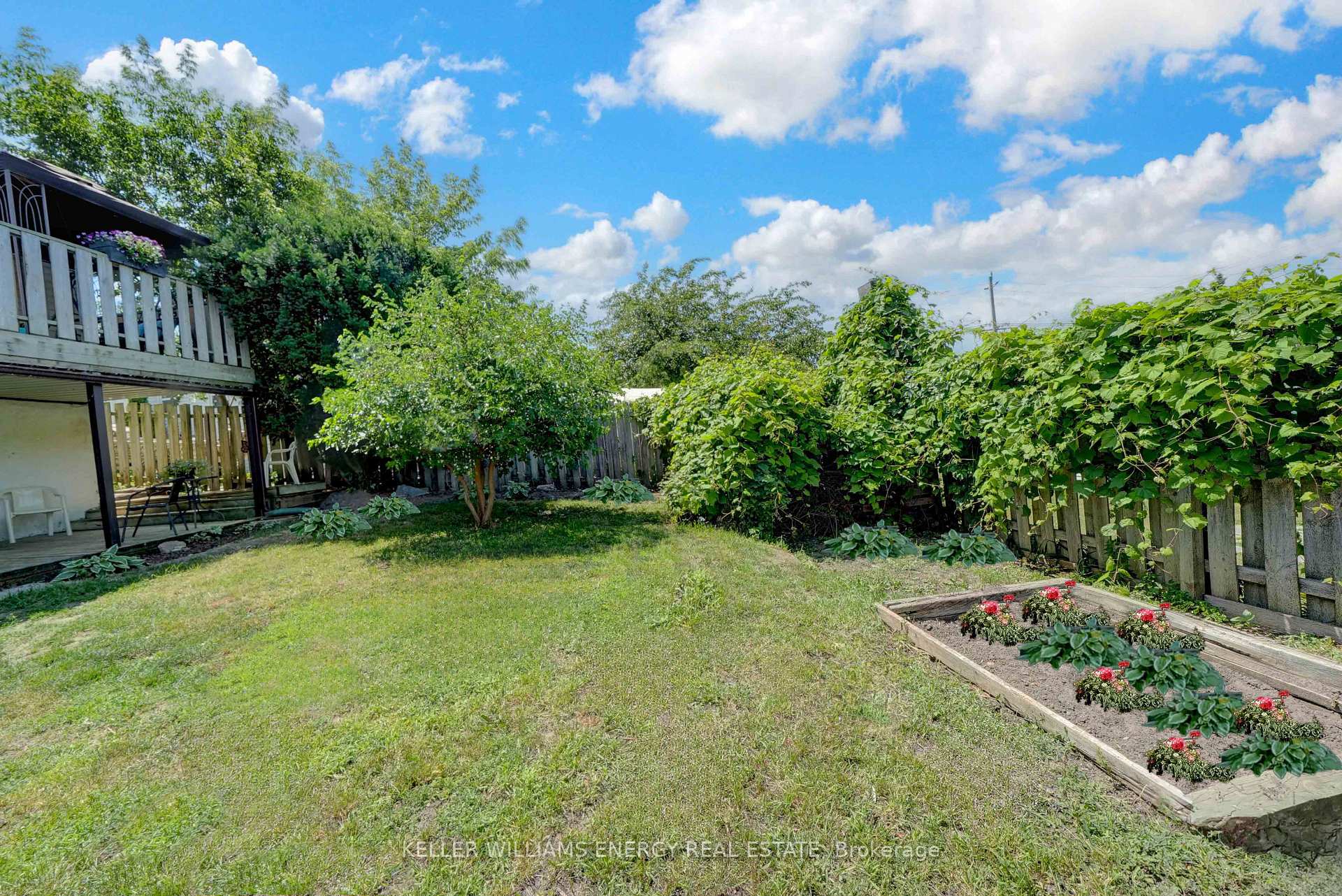 Photo 38 of 102 Crown Street, Quinte West, Trenton Ward — HOMEH