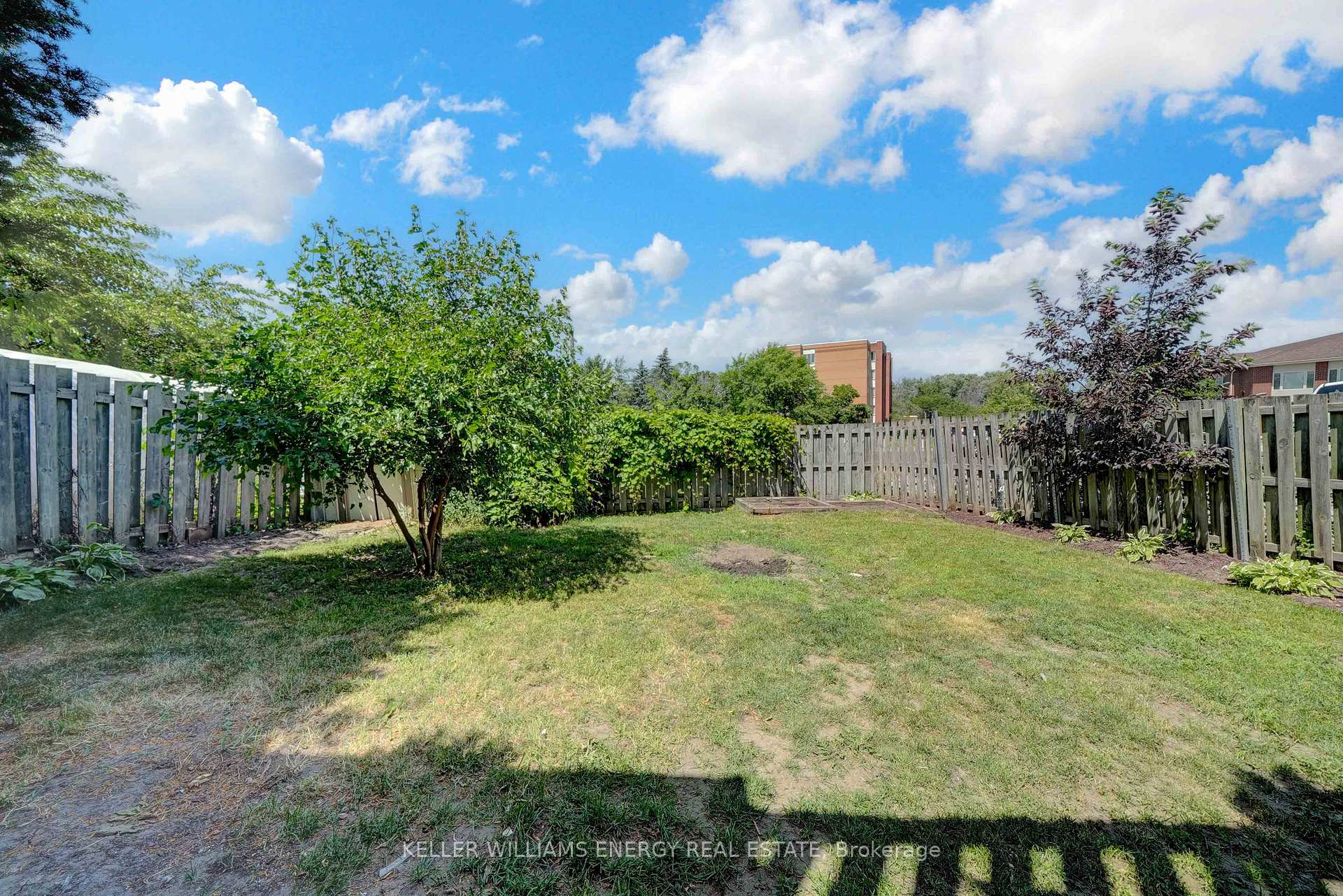 Photo 39 of 102 Crown Street, Quinte West, Trenton Ward — HOMEH