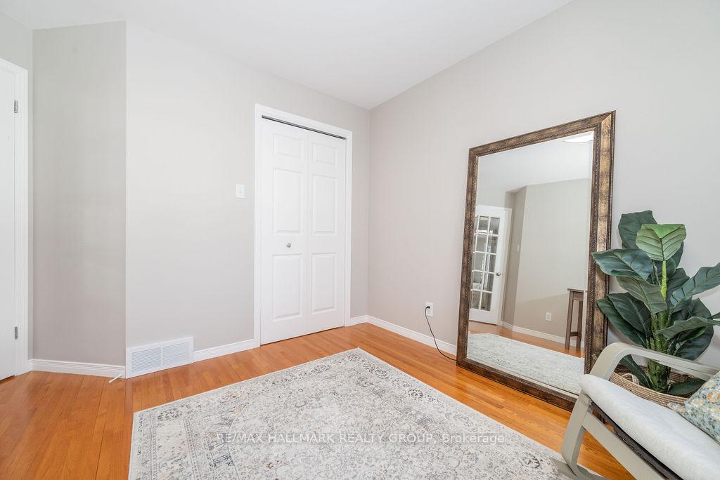 Photo 25 of 230 Vanier Crescent, Renfrew — HOMEH