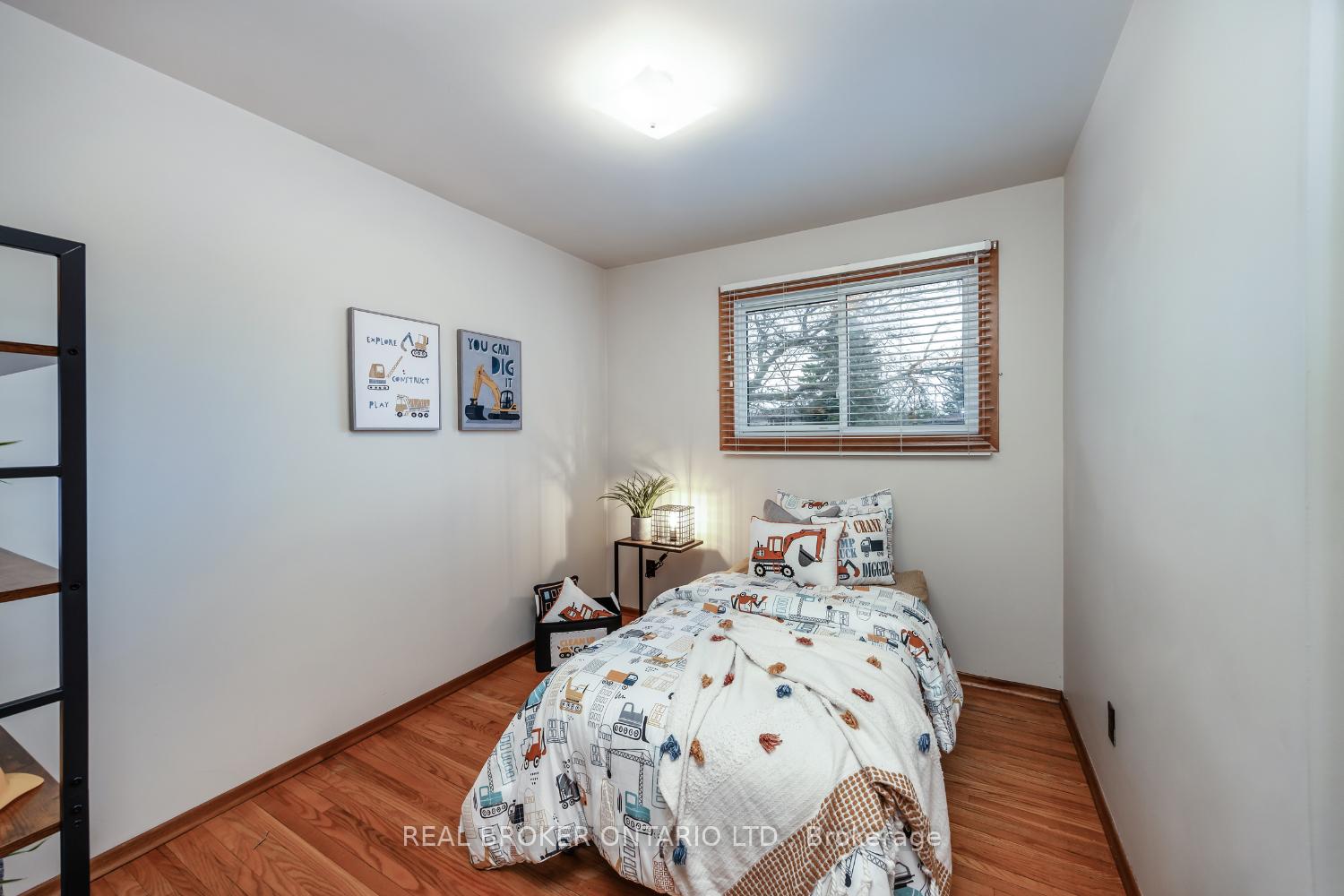 Photo 19 of 388 Marken Court, Oshawa, O'Neill — HOMEH