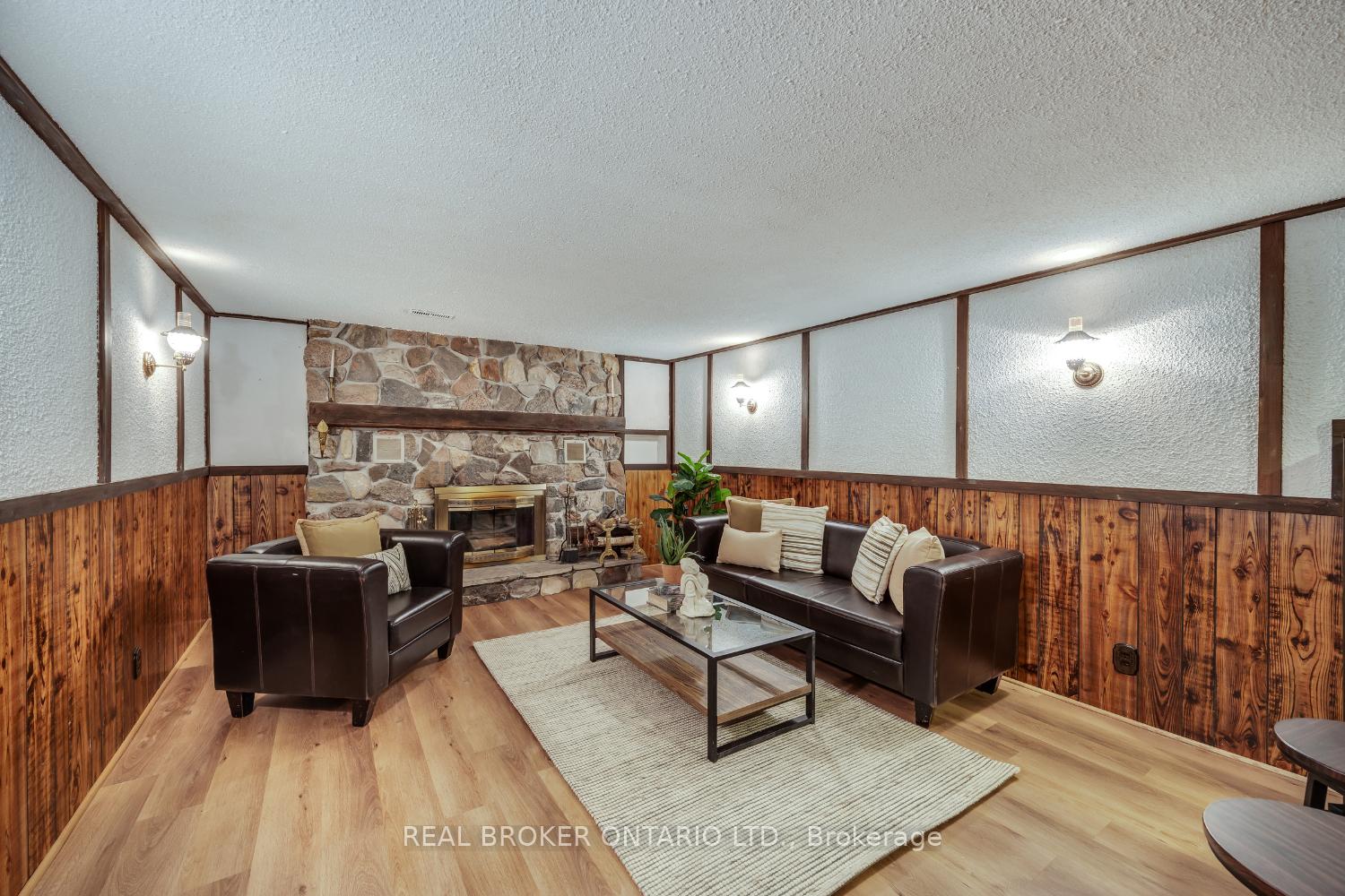 Photo 24 of 388 Marken Court, Oshawa, O'Neill — HOMEH
