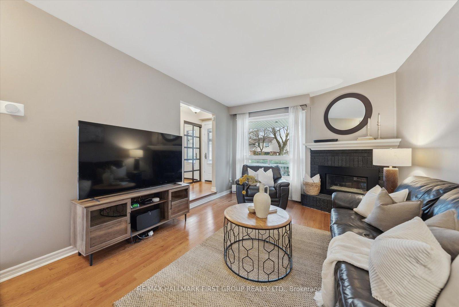 Photo 7 of 1801 Walnut Lane, Pickering, Liverpool — HOMEH