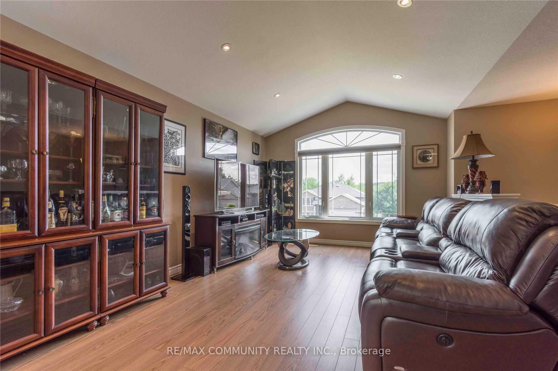 Photo 4 of 25 Kyle Court, Quinte West, Frankford Ward — HOMEH