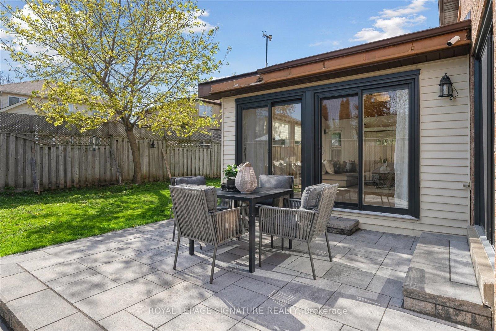 Photo 30 of 631 Ariel Crescent, Pickering, Amberlea — HOMEH