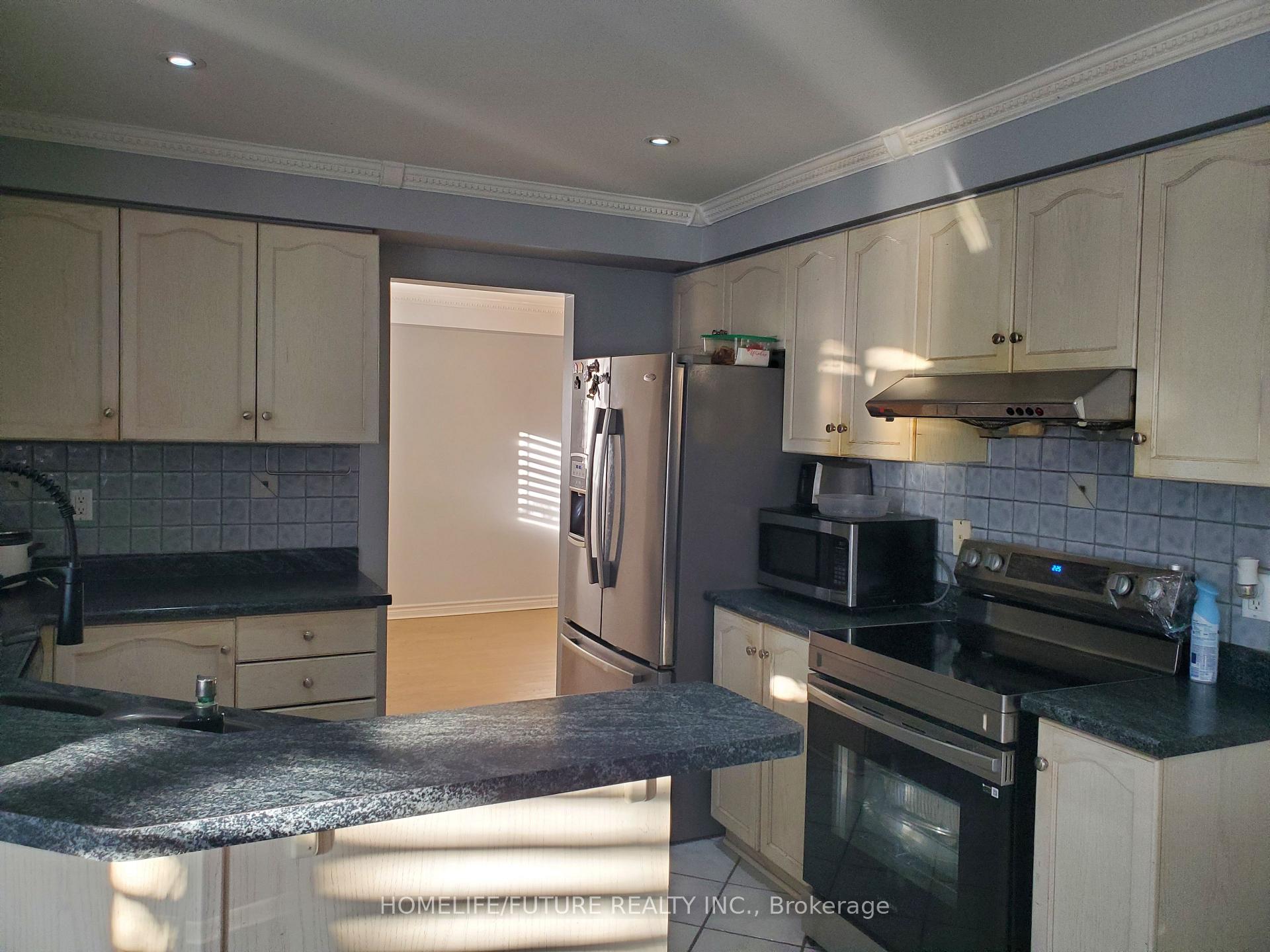 Photo 9 of Unit Main, 1850 Rosebank Road, Pickering, Amberlea — HOMEH
