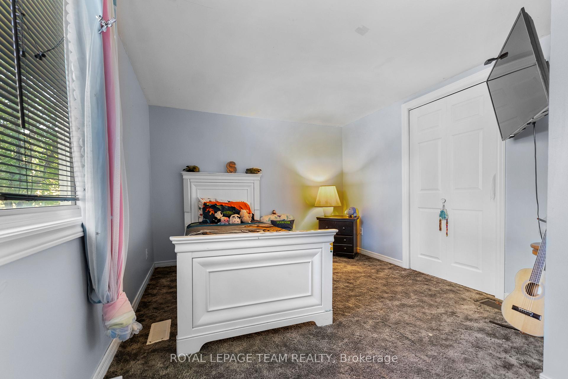 Photo 22 of 215 June Street, Renfrew — HOMEH