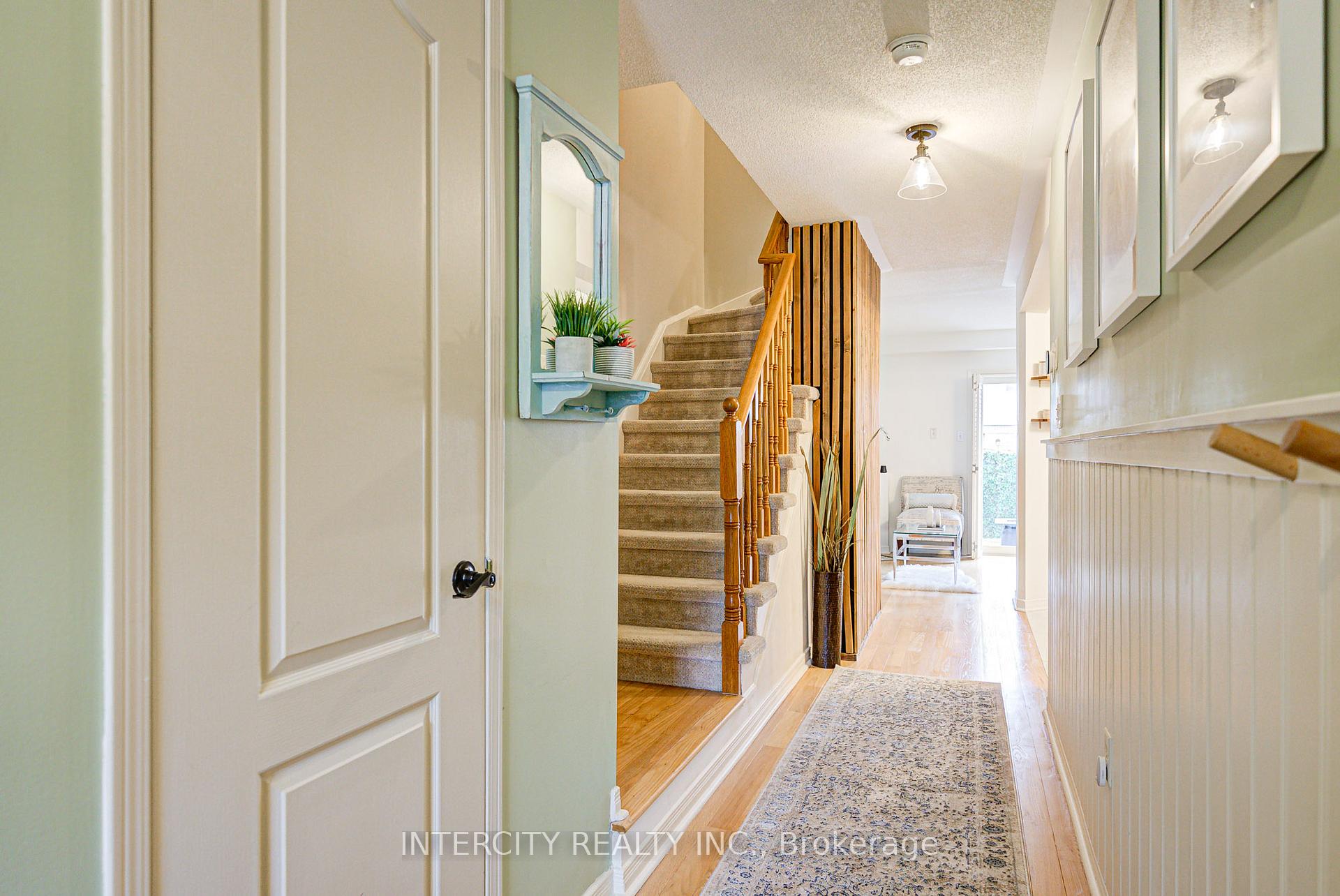 Photo 14 of 372 Sparrow Circle, Pickering, Highbush — HOMEH
