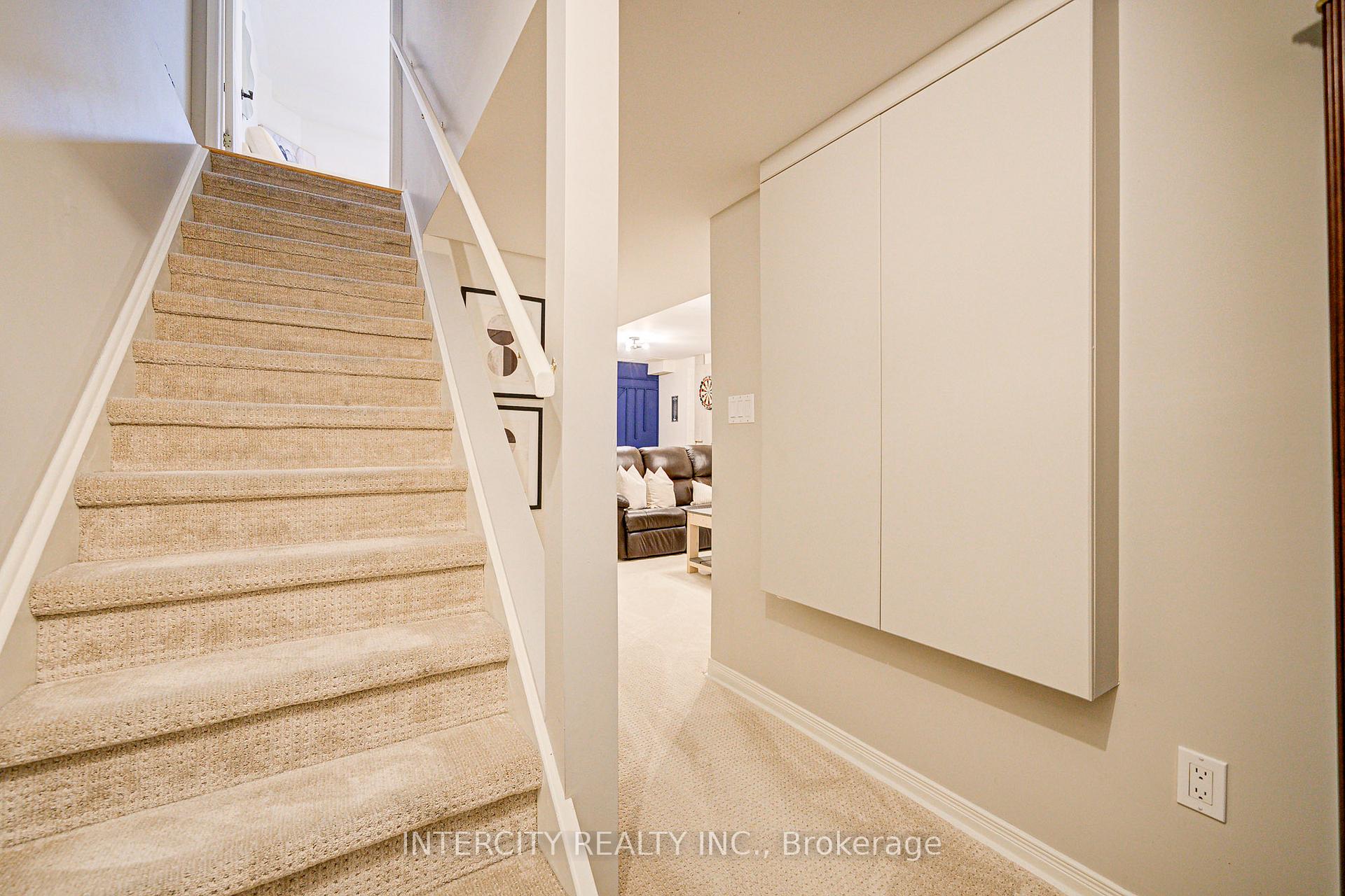 Photo 36 of 372 Sparrow Circle, Pickering, Highbush — HOMEH