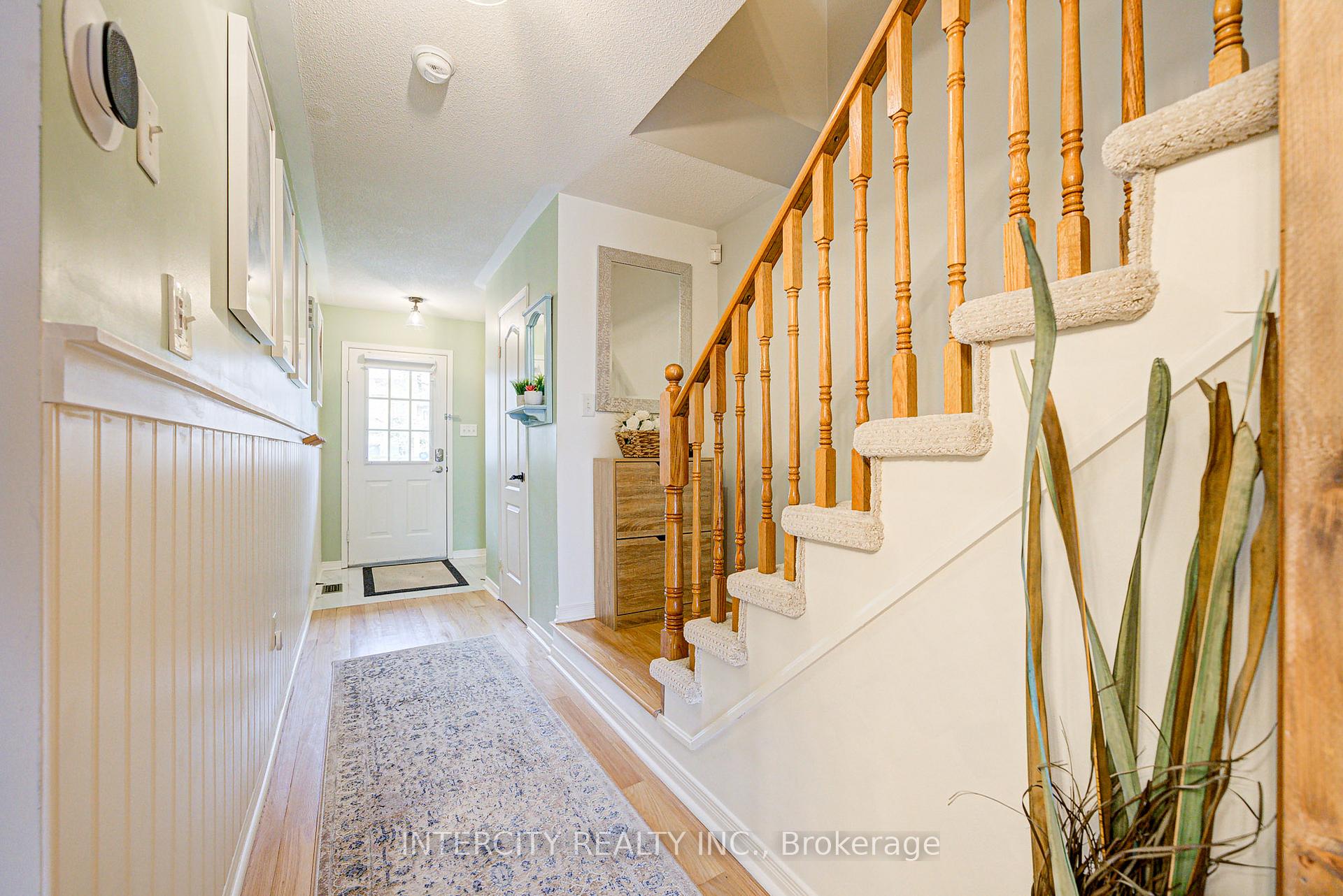Photo 37 of 372 Sparrow Circle, Pickering, Highbush — HOMEH