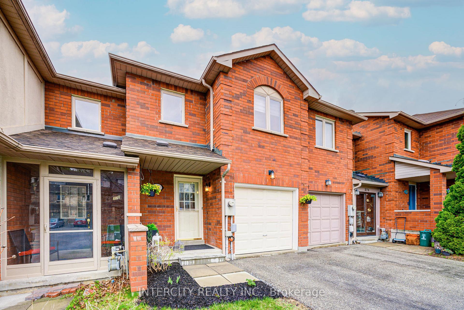 Photo 47 of 372 Sparrow Circle, Pickering, Highbush — HOMEH