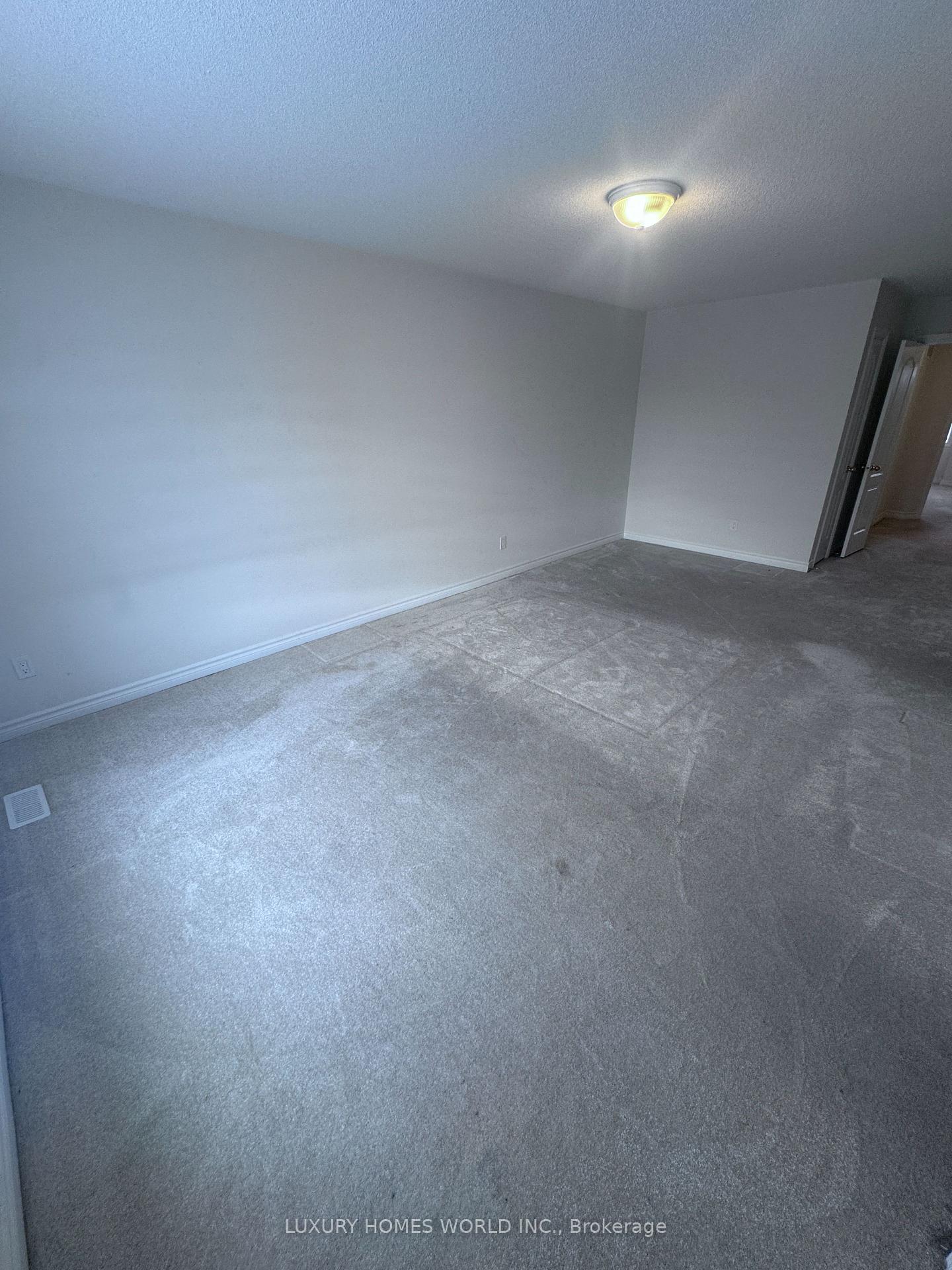 Photo 8 of 1119 Black Cherry Drive, Oshawa, Taunton — HOMEH