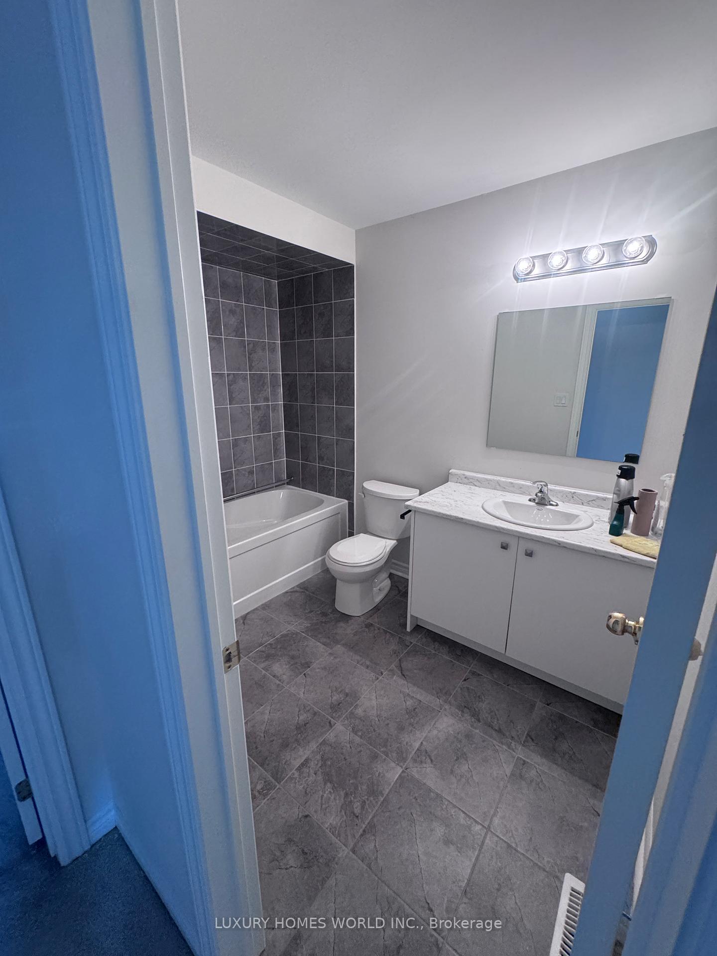 Photo 18 of 1119 Black Cherry Drive, Oshawa, Taunton — HOMEH