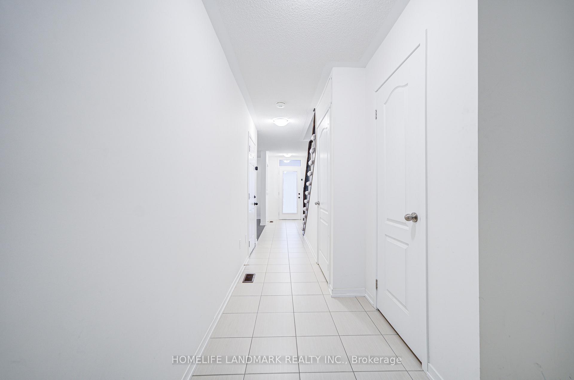 Photo 5 of 1000 Kicking Horse Path, Oshawa, McLaughlin — HOMEH