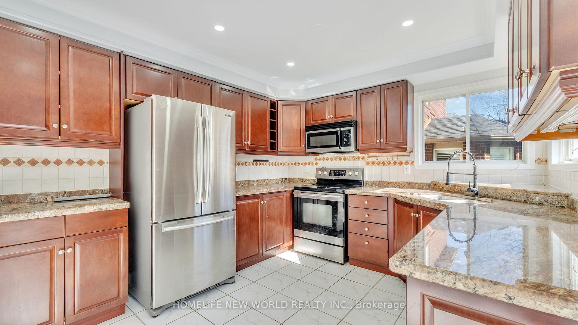 Photo 18 of 1872 Rosebank Road, Pickering, Amberlea — HOMEH