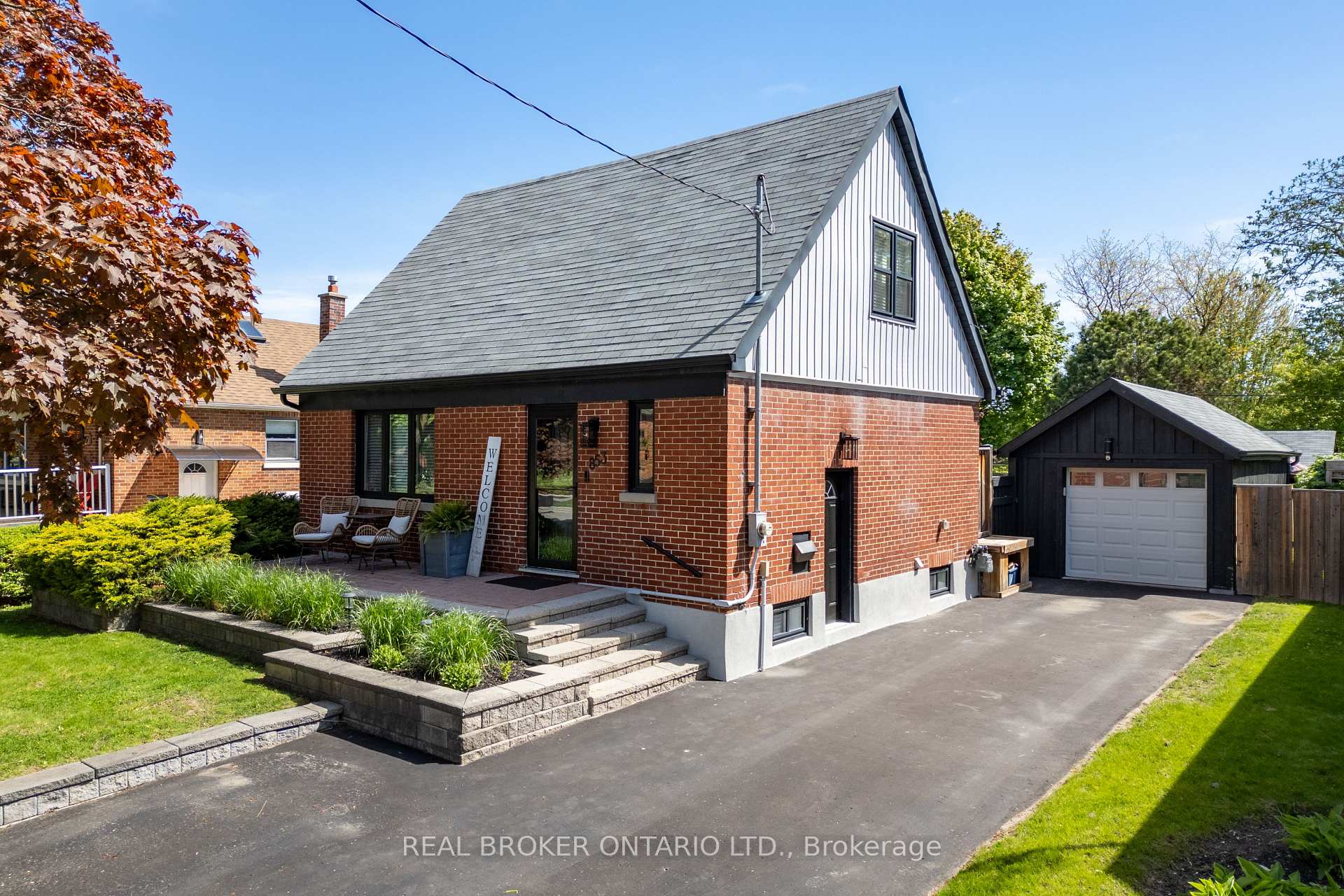 Photo 2 of 853 Masson Street, Oshawa, Centennial — HOMEH
