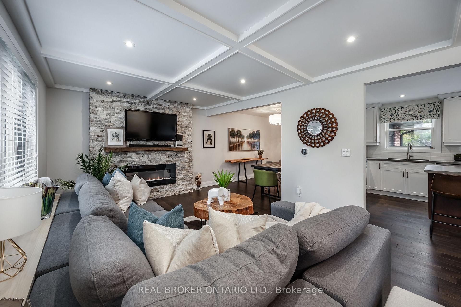 Photo 15 of 853 Masson Street, Oshawa, Centennial — HOMEH