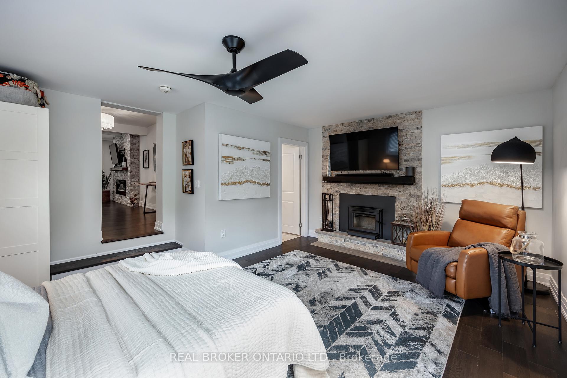 Photo 19 of 853 Masson Street, Oshawa, Centennial — HOMEH