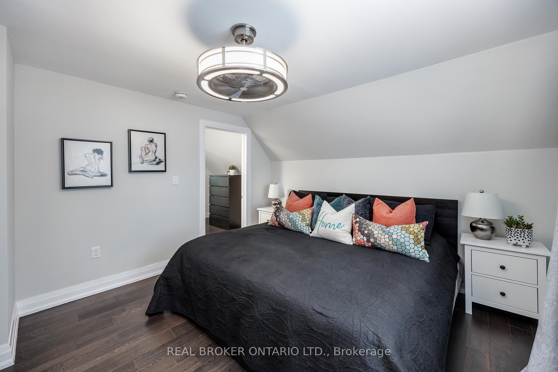 Photo 24 of 853 Masson Street, Oshawa, Centennial — HOMEH