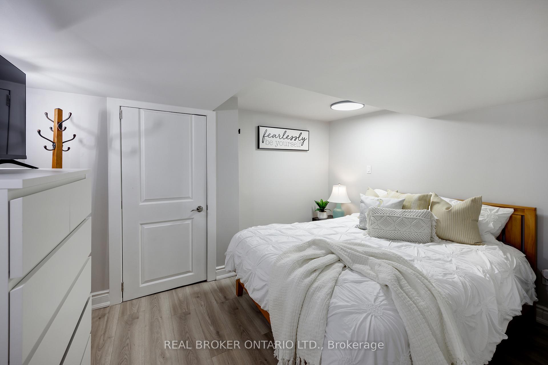 Photo 30 of 853 Masson Street, Oshawa, Centennial — HOMEH